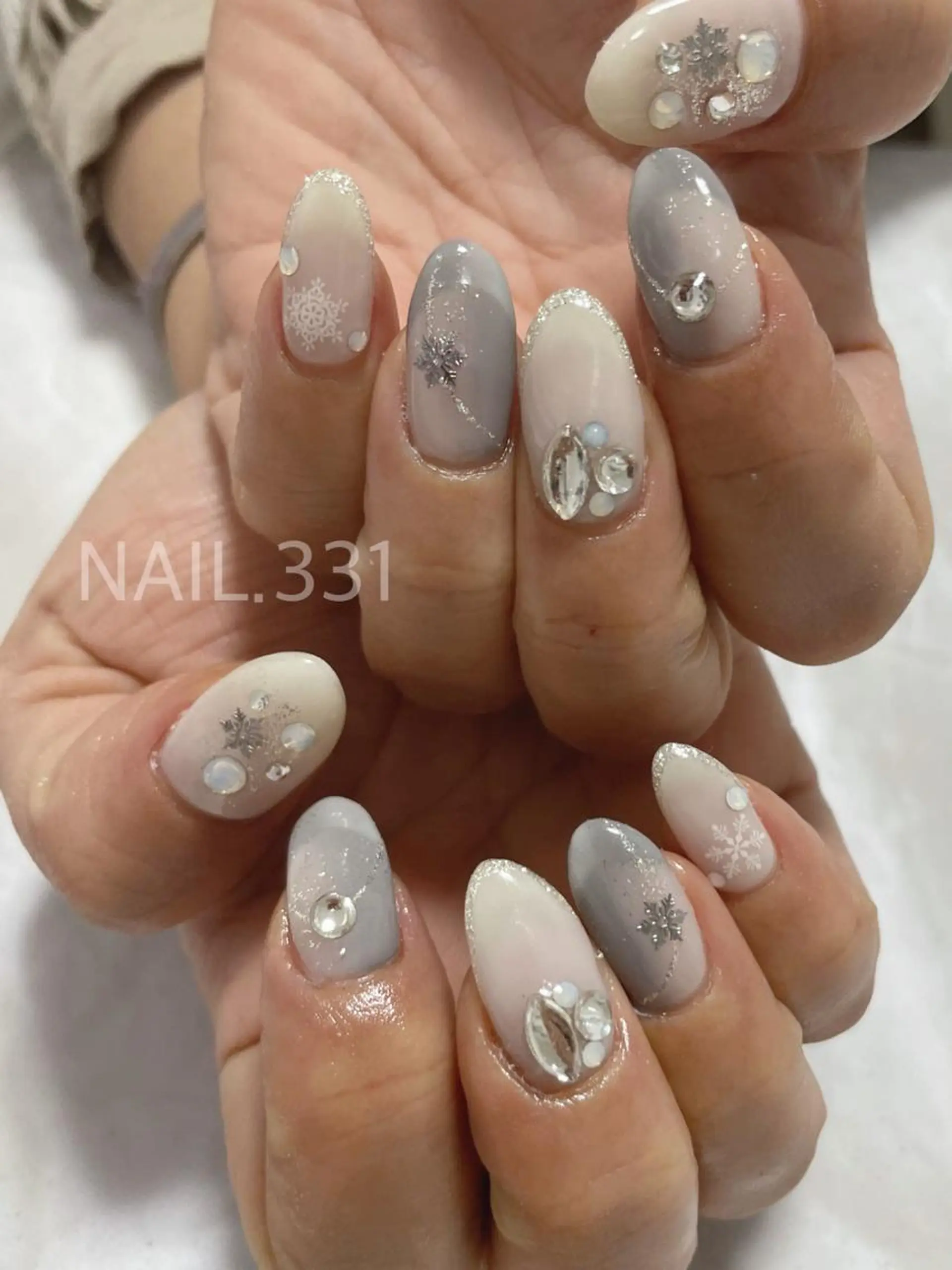 ネイル Nail 331のネイルデザイン