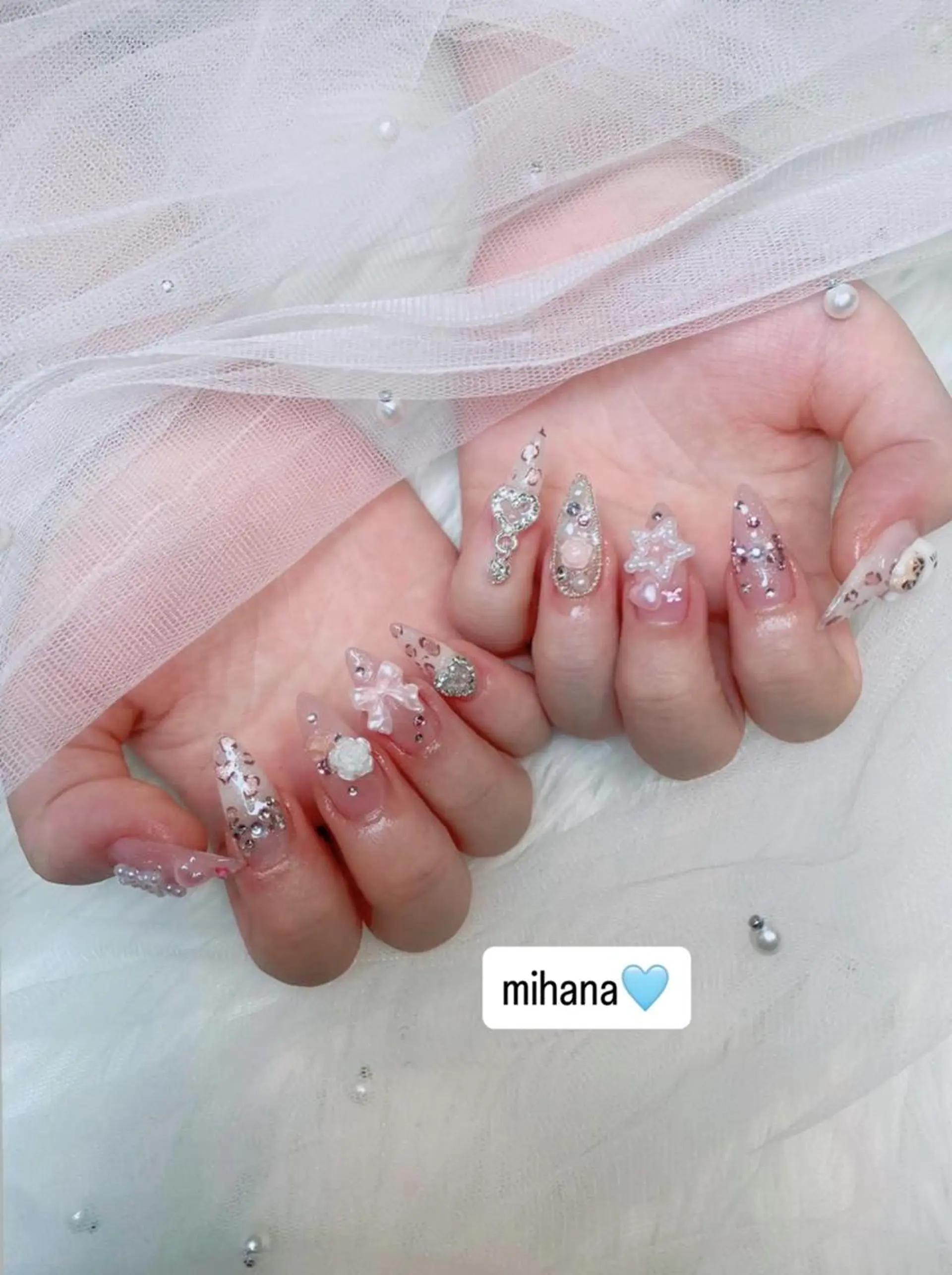 ネイル 長さ出し フレンチネイル グラデーション 卒業式 マグネットネイル MIHANA YUKIのネイルデザイン
