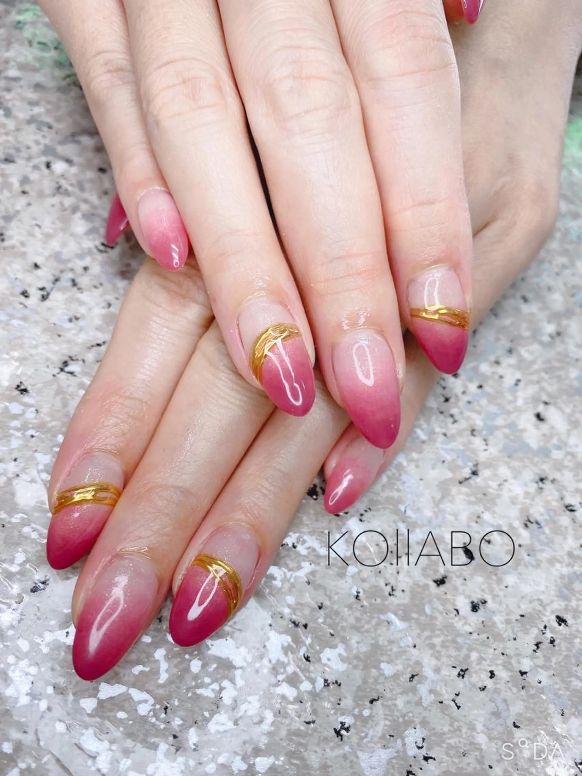 ネイル KOLLABO nailのネイルデザイン