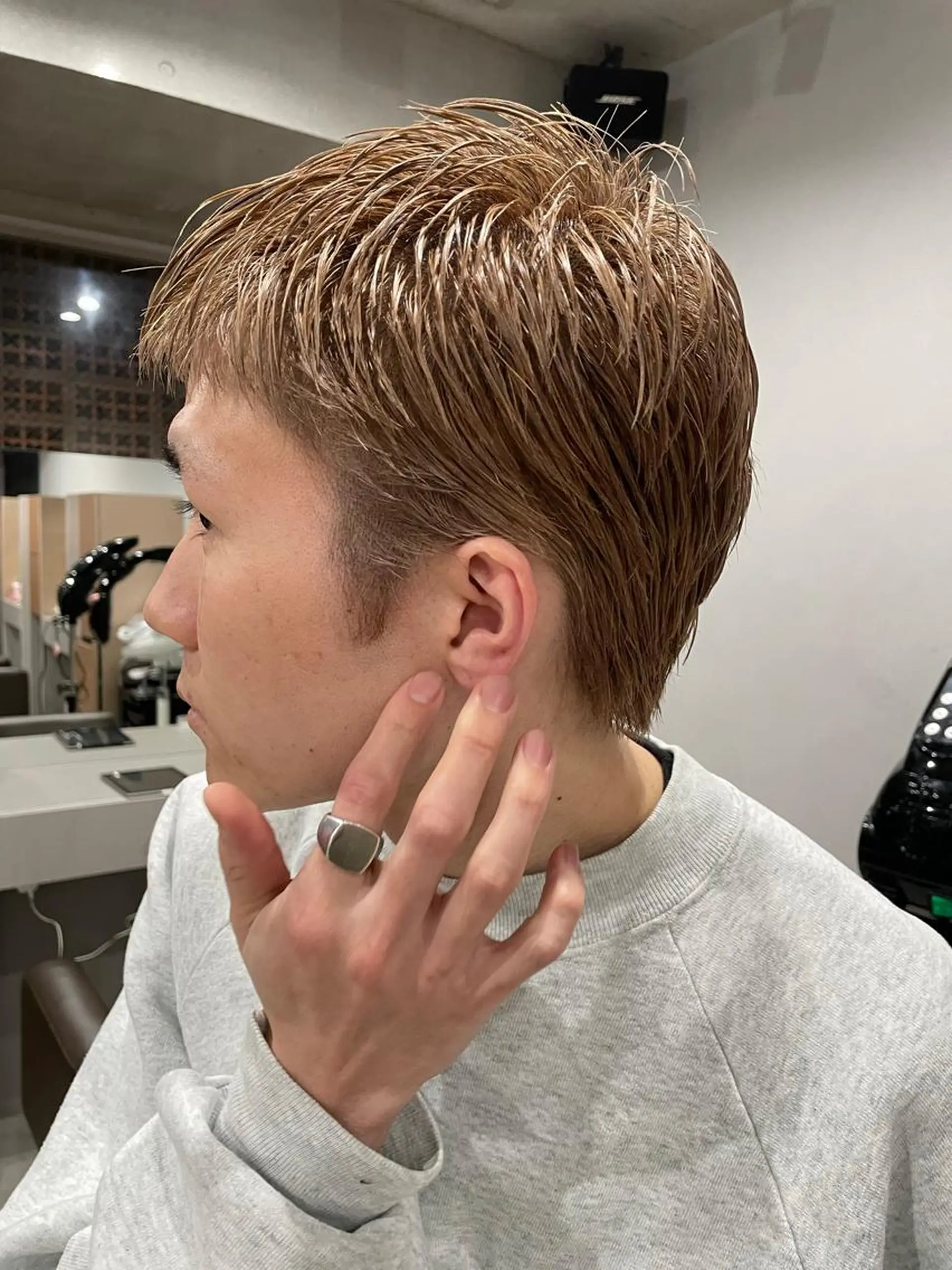 ショート カラー メンズ 吉田一輝 外国人パーマのヘアスタイル