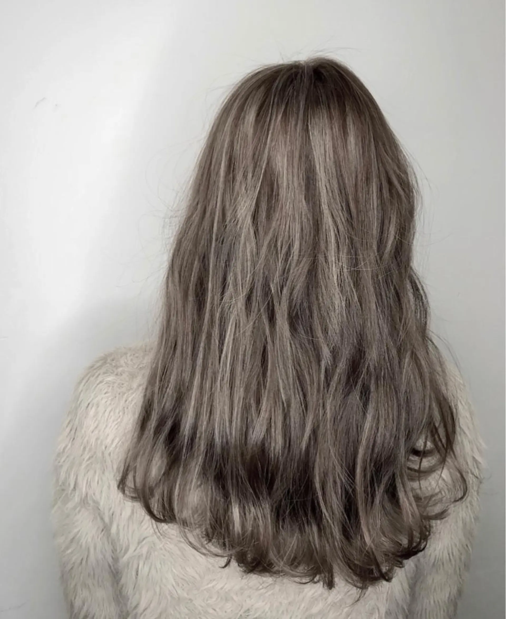 ロング カラー ブリーチソムリエ認定 梅田茶屋町Eir辻のヘアスタイル