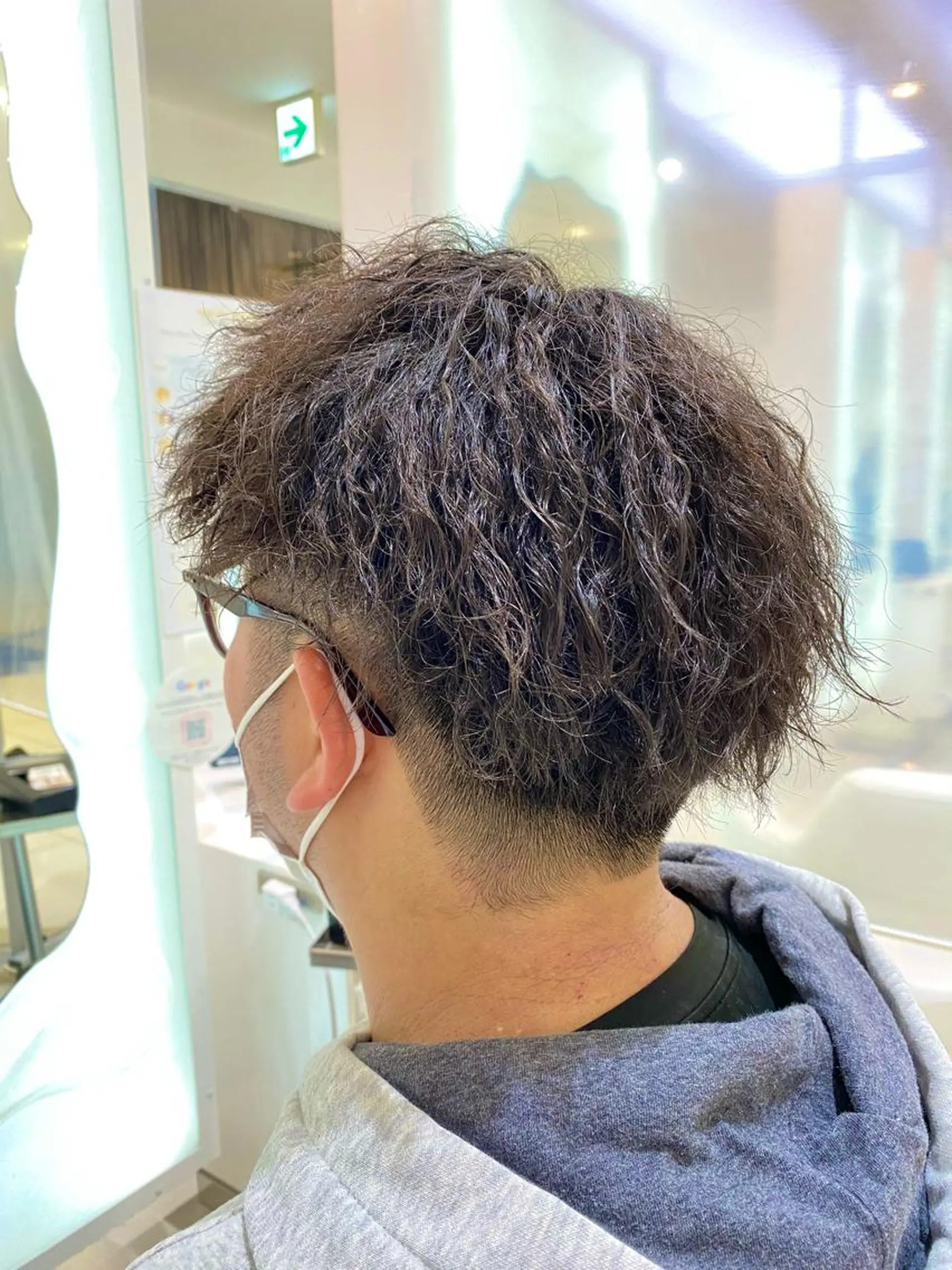 ショート パーマ メンズ スパイラル波巻き パーマ井本汰壱のヘアスタイル