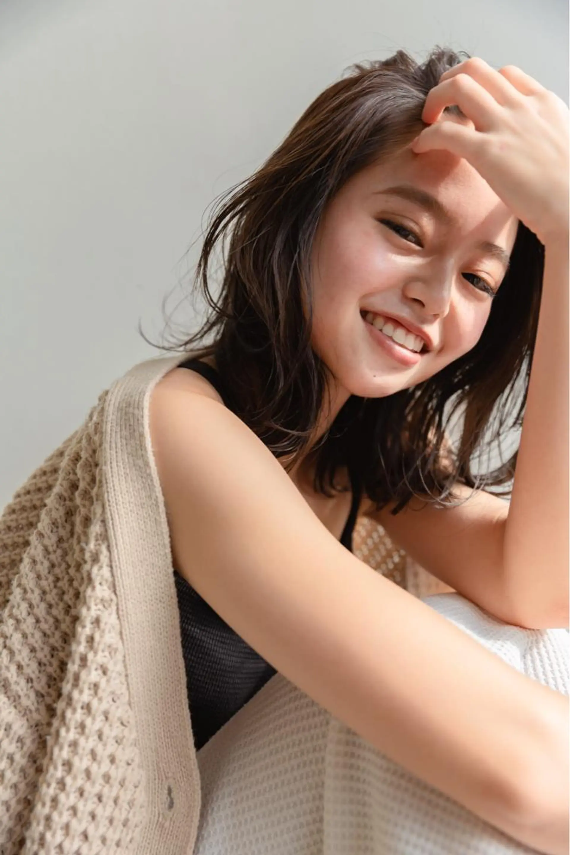 ミディアム カラー ツジガキ ユウスケのヘアスタイル