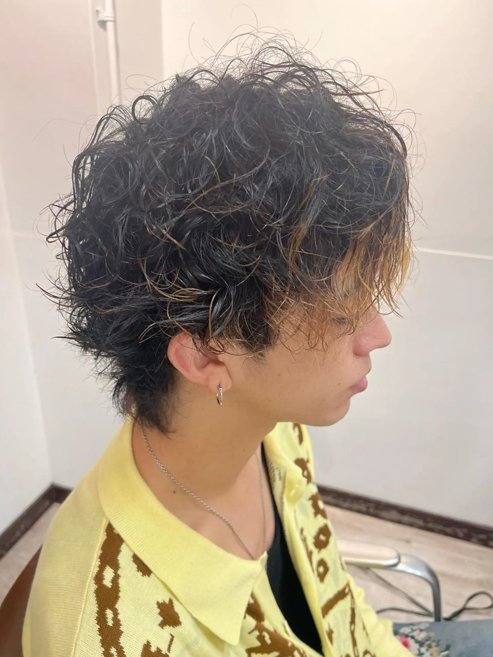 メンズ カット パーマ トリートメント 美容師っぽくないけど 上手いんだなぁ🐭のヘアスタイル