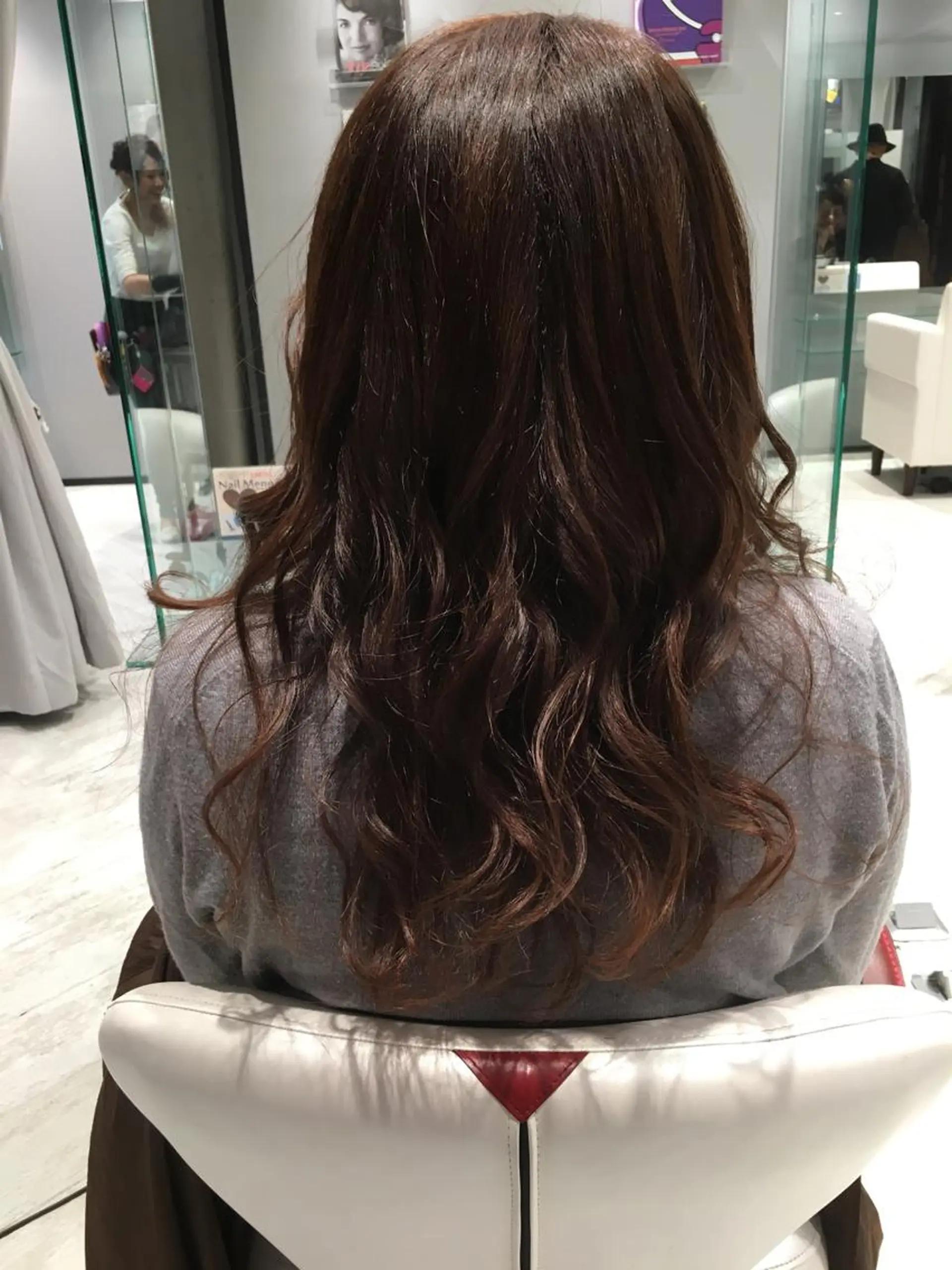 カラー ERIKO Tのヘアスタイル