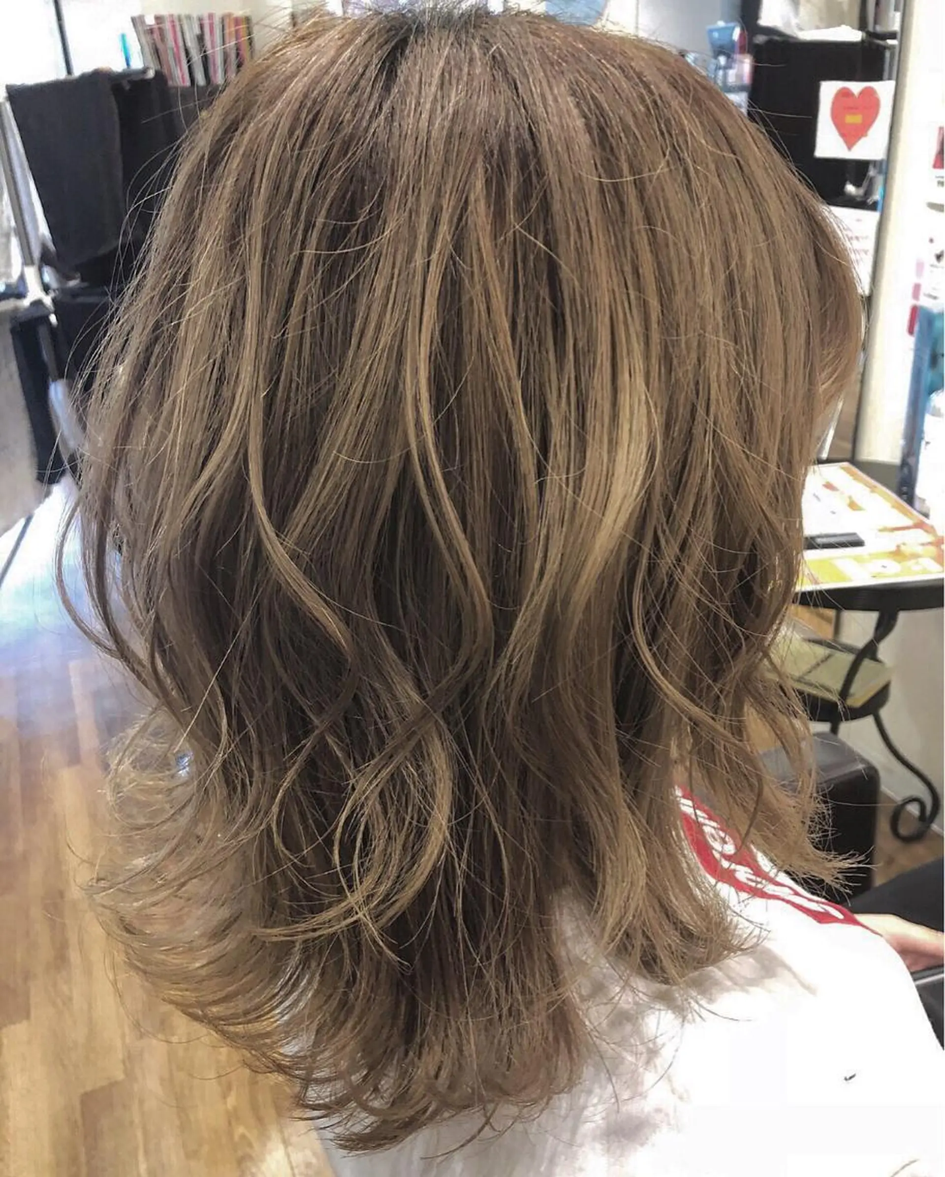 ミディアム スタイリスト 佑梨のヘアスタイル