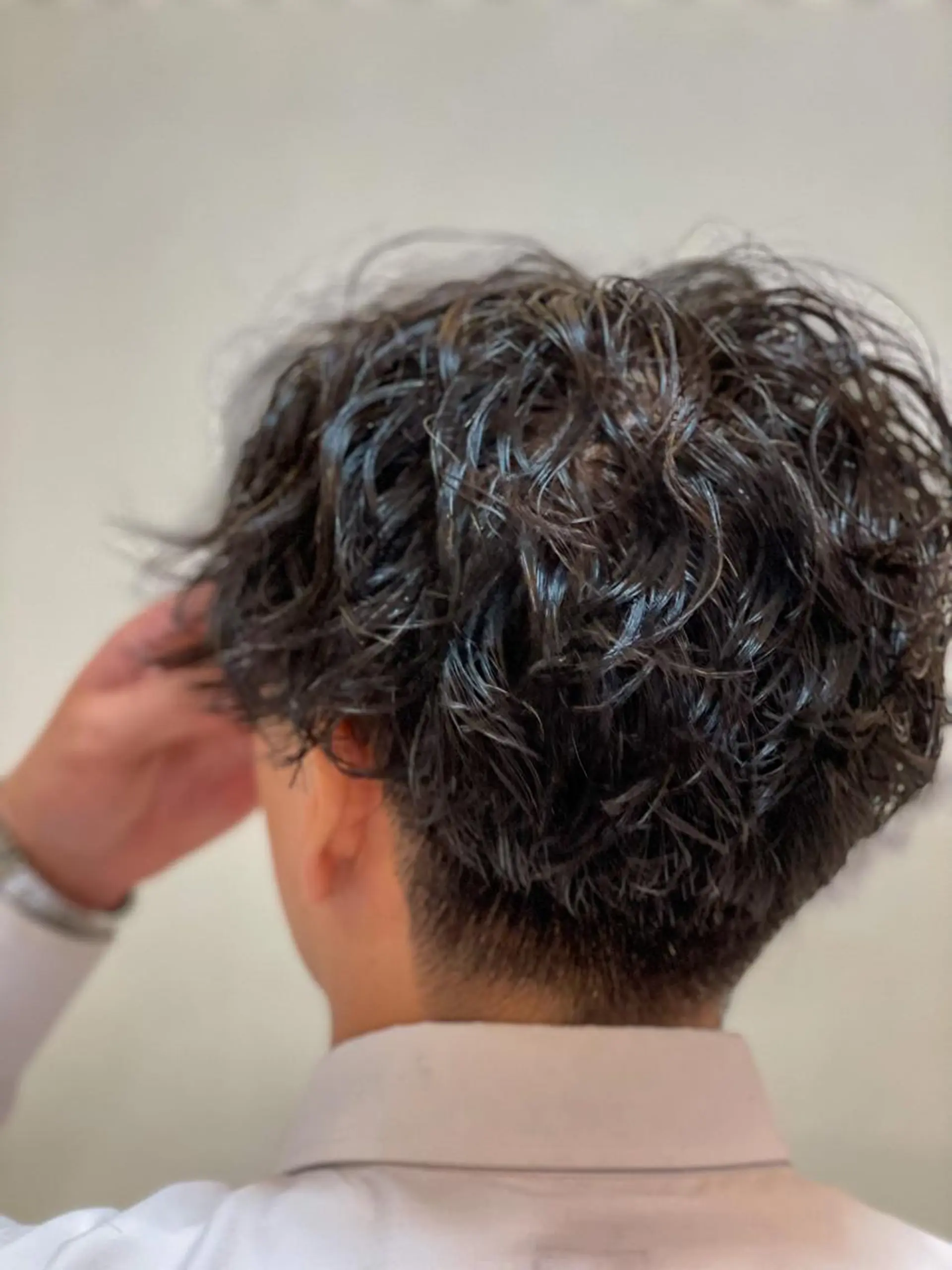 ミディアム パーマ メンズ メンズパーマ 赤司 泰樹のヘアスタイル