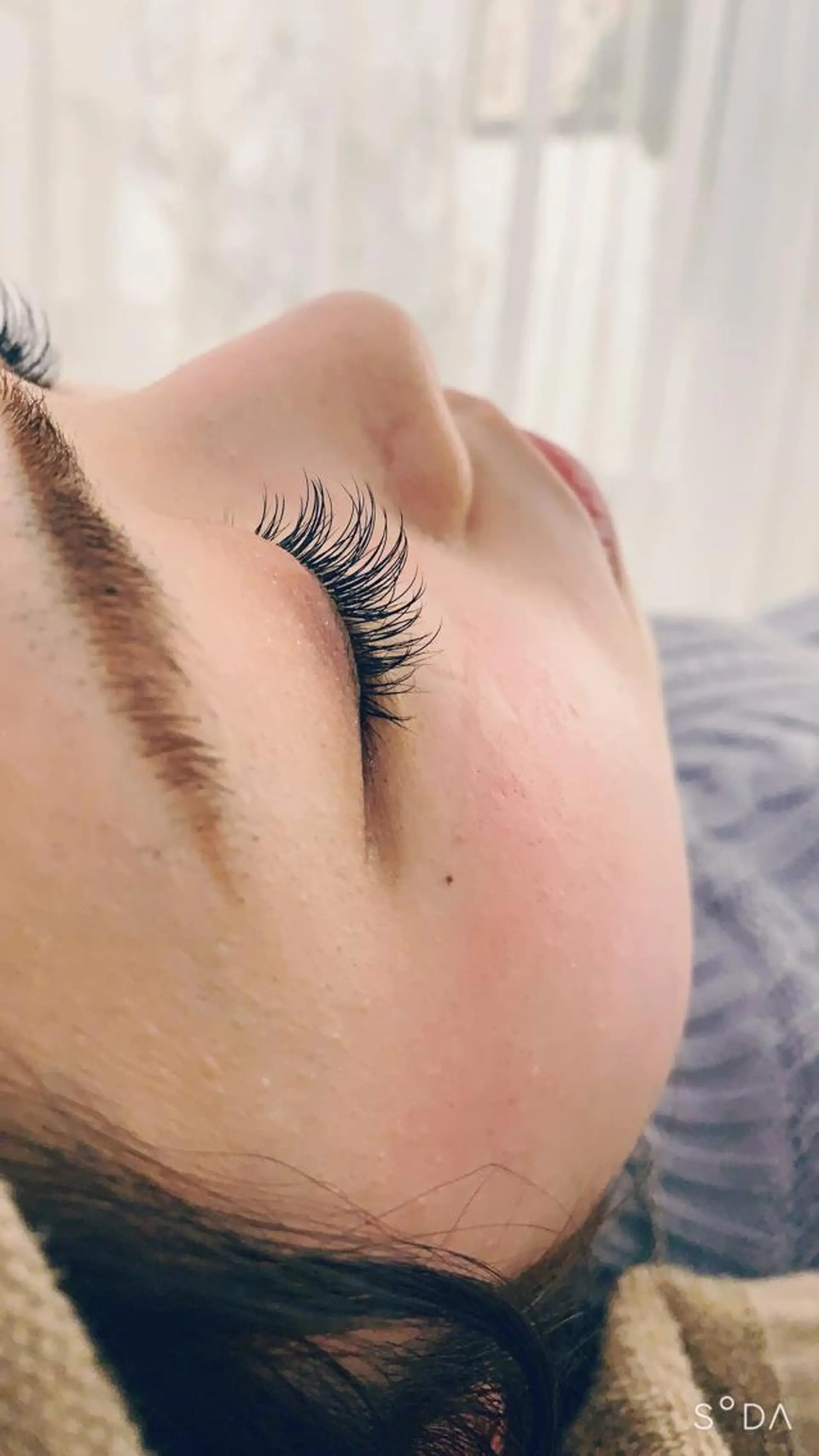 マツエク・マツパ 中村 眞歩のヘアスタイル