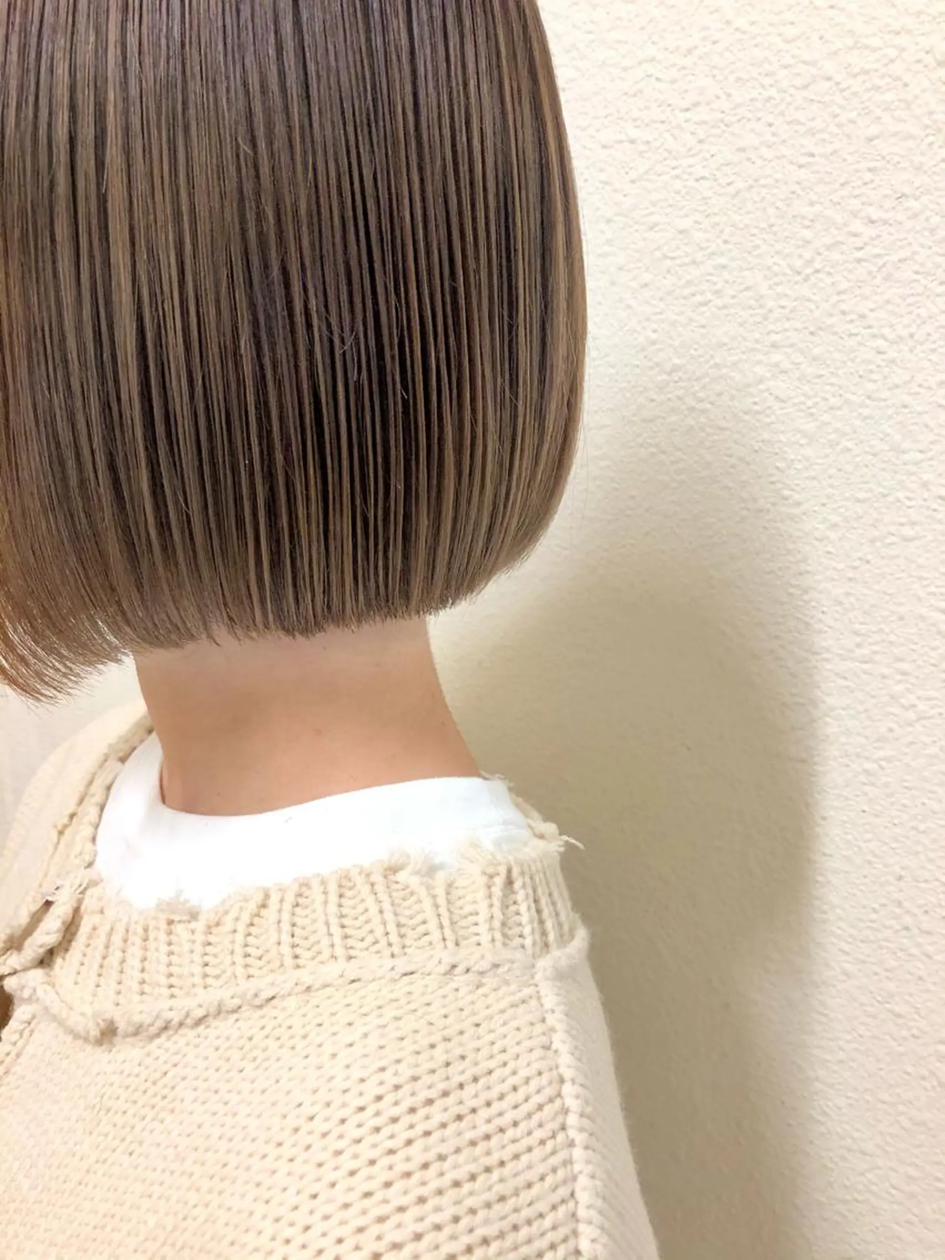 ショート カラー ベージュカラー ブリーチ ブリーチなしカラー カット ヘアカラー トリートメント 🌼こやま かおり🌼のヘアスタイル