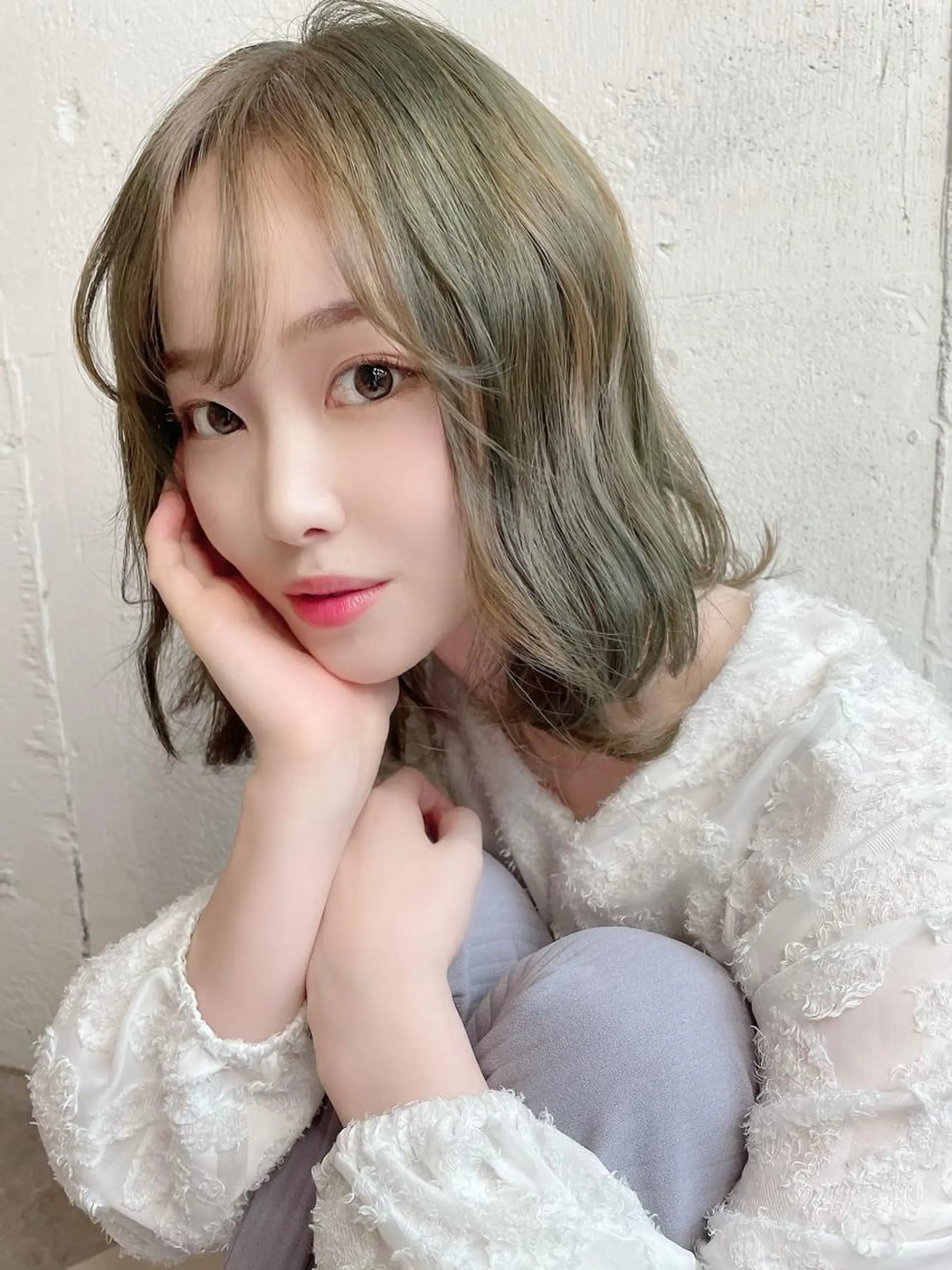 ミディアム カラー ブリーチ グレージュ オリーブグレージュ オリーブグレー カット ヘアカラー トリートメント 💛丁寧さNo.🥇 🧸片山智裕💛のヘアスタイル