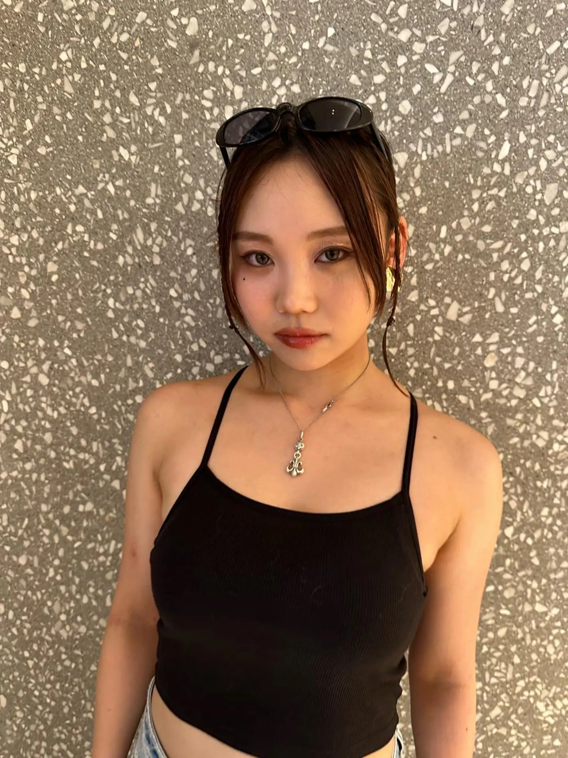 ロング ヘアアレンジ タイトボブ個性派カラ ーAKANEのヘアスタイル