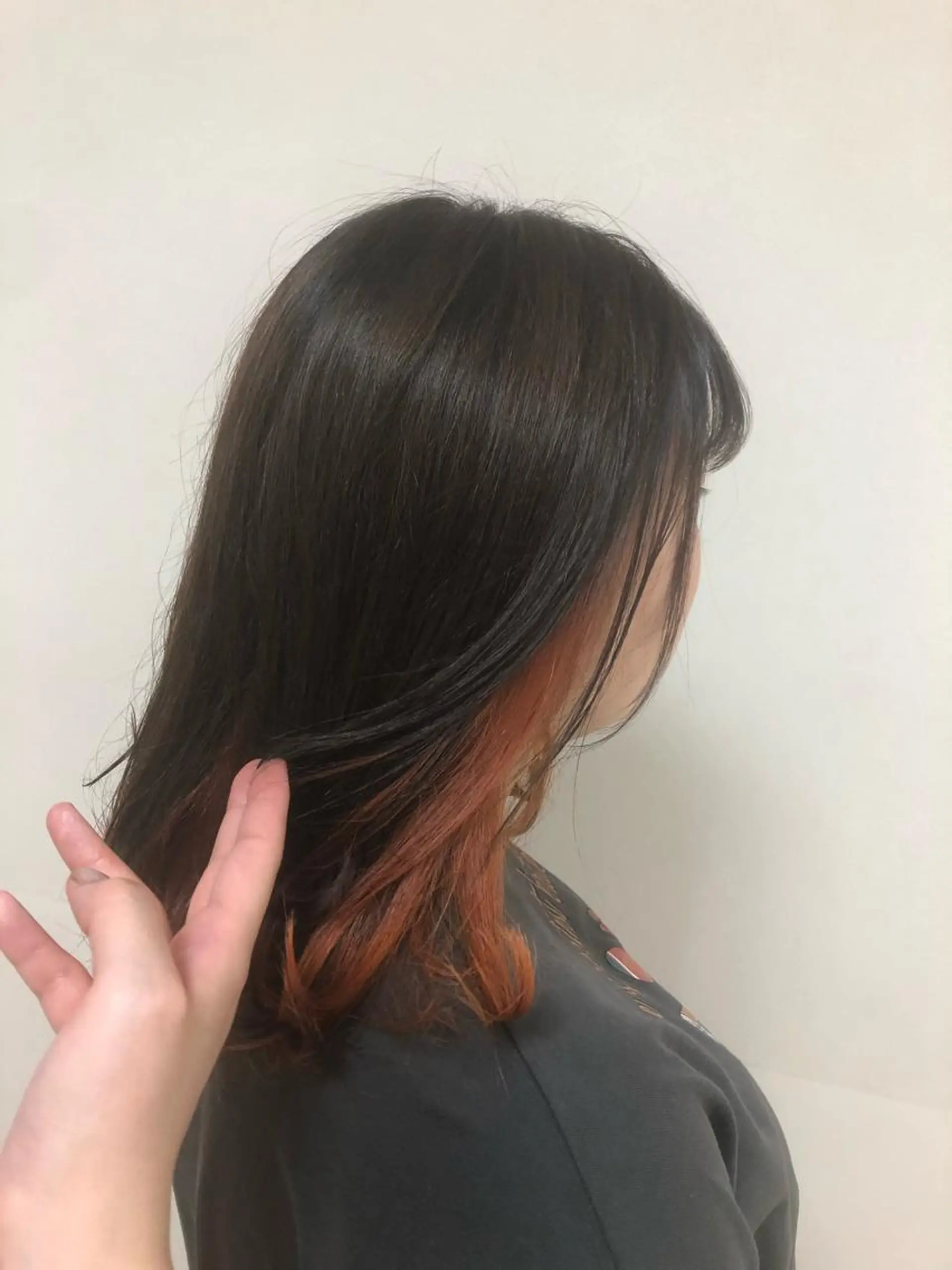 セミロング カラー ヘアアレンジ ブリーチ インナーカラー オレンジ enurk店 🍋 M I K U  *のその他イメージ