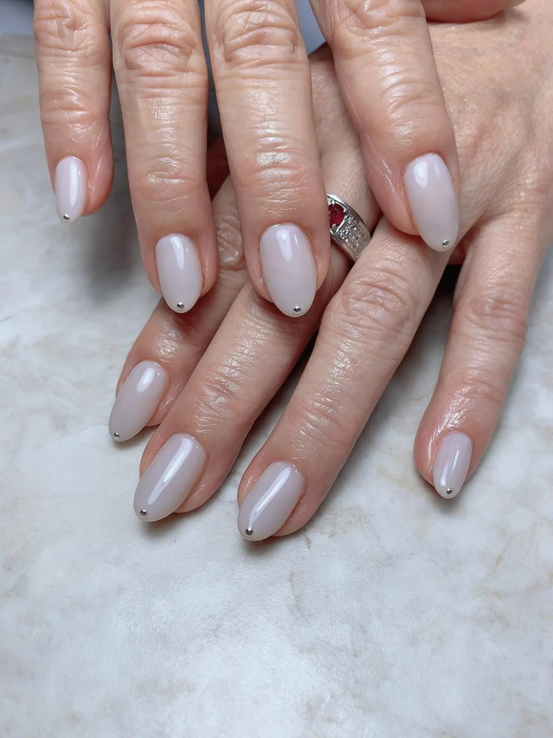 ネイル ハンドネイル 𝐑𝐞𝐯𝐢𝐨 ___堺市西区のマツエク・マツパデザイン