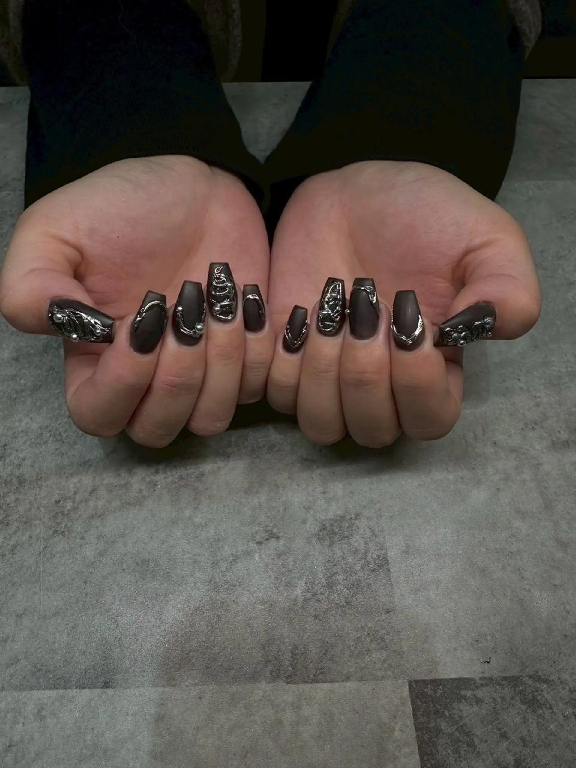 ネイル ブラウン チークネイル 長さ出し フットネイル フレンチネイル ハンドネイル 木村乃音/長さだし パラジェルフィルインのネイルデザイン