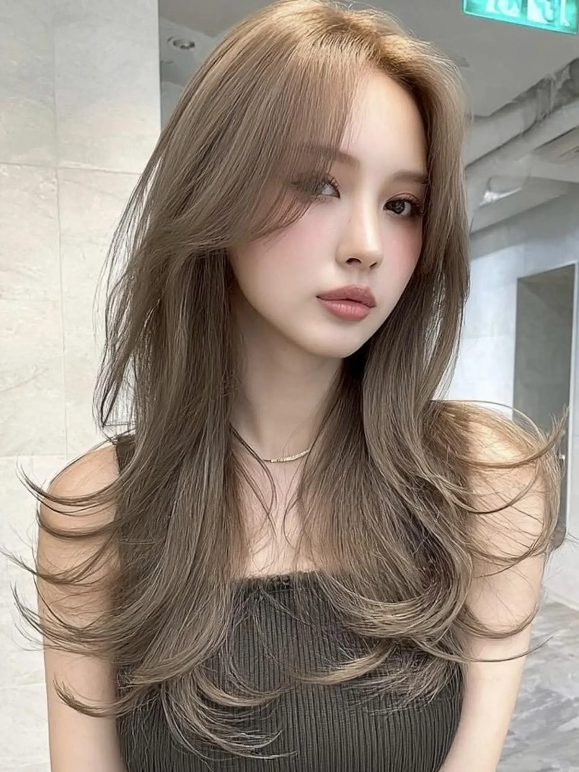 セミロング カラー ダブルカラー レイヤーカット ヘアカラー 🖤KOKOHA ／透明感カラー🖤のヘアスタイル