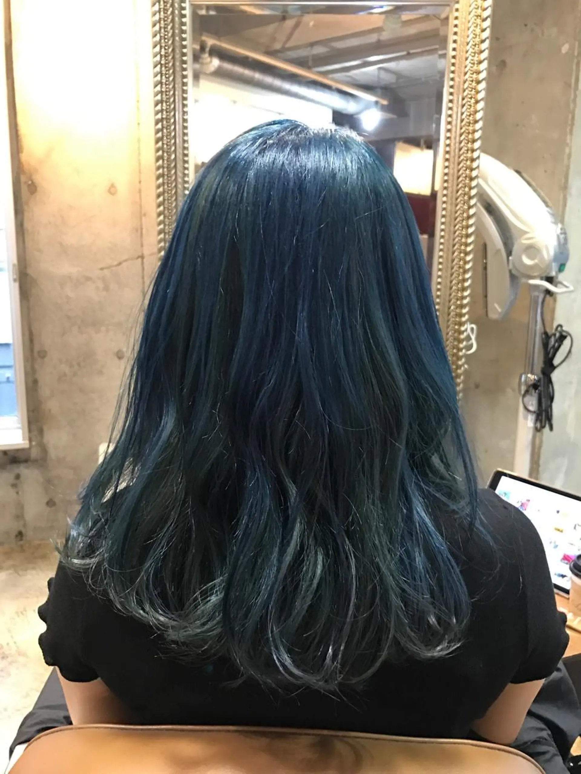 セミロング カラー パーマ ヘアアレンジ メンズ キッズ ネイル マツエク・マツパ ブルーカラー ブルーグレー ブルー サロンドミルク 原宿のヘアスタイル