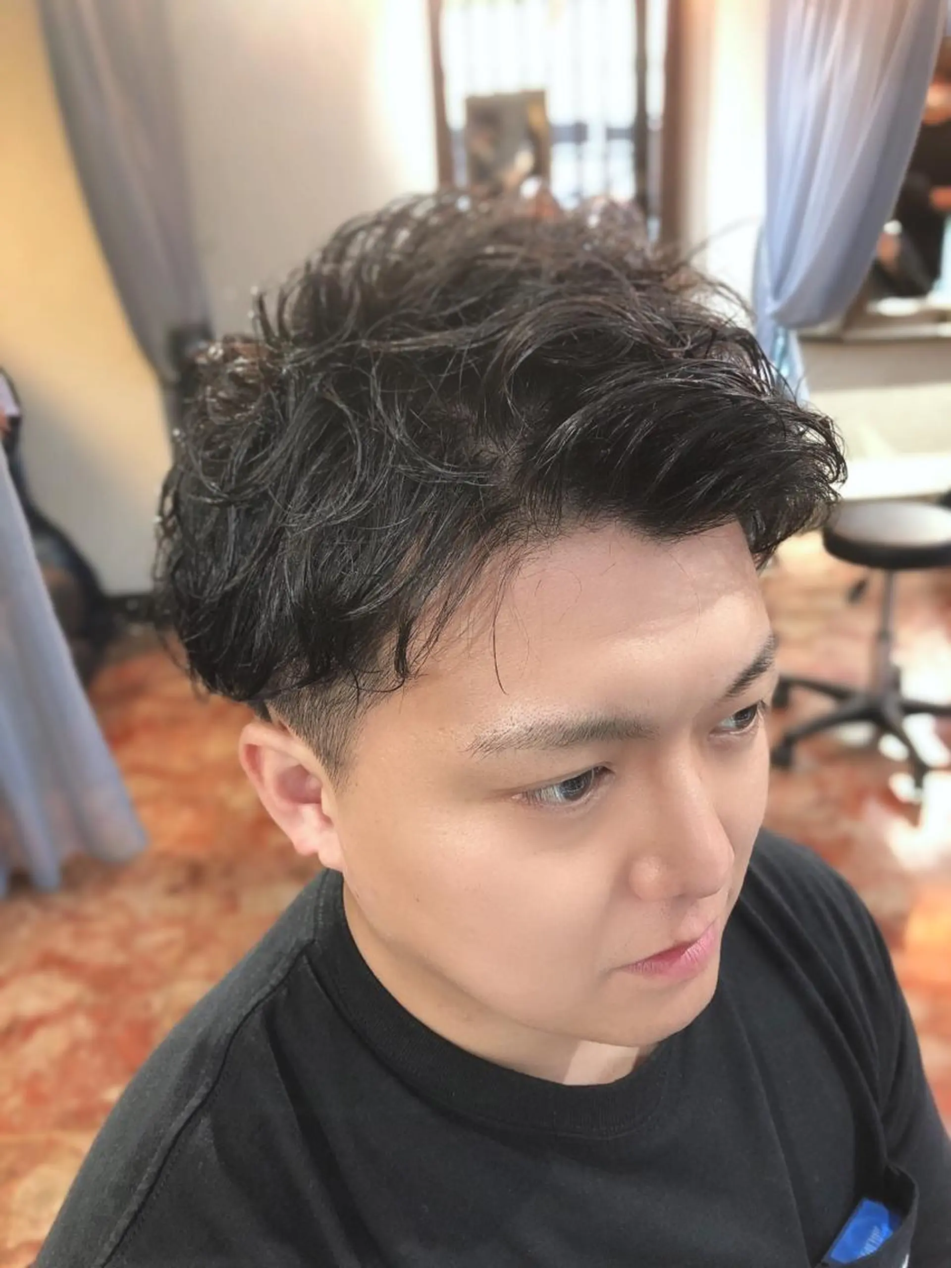 ショート メンズ アップバング メンズパーマ カット パーマ トリートメント 菊池 貢平のヘアスタイル