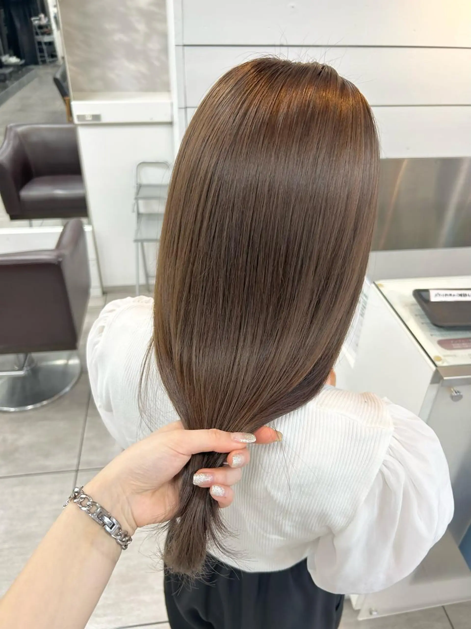 ロング カット 縮毛矯正 🫧艶髪カラー🫧 森本くるみのヘアスタイル