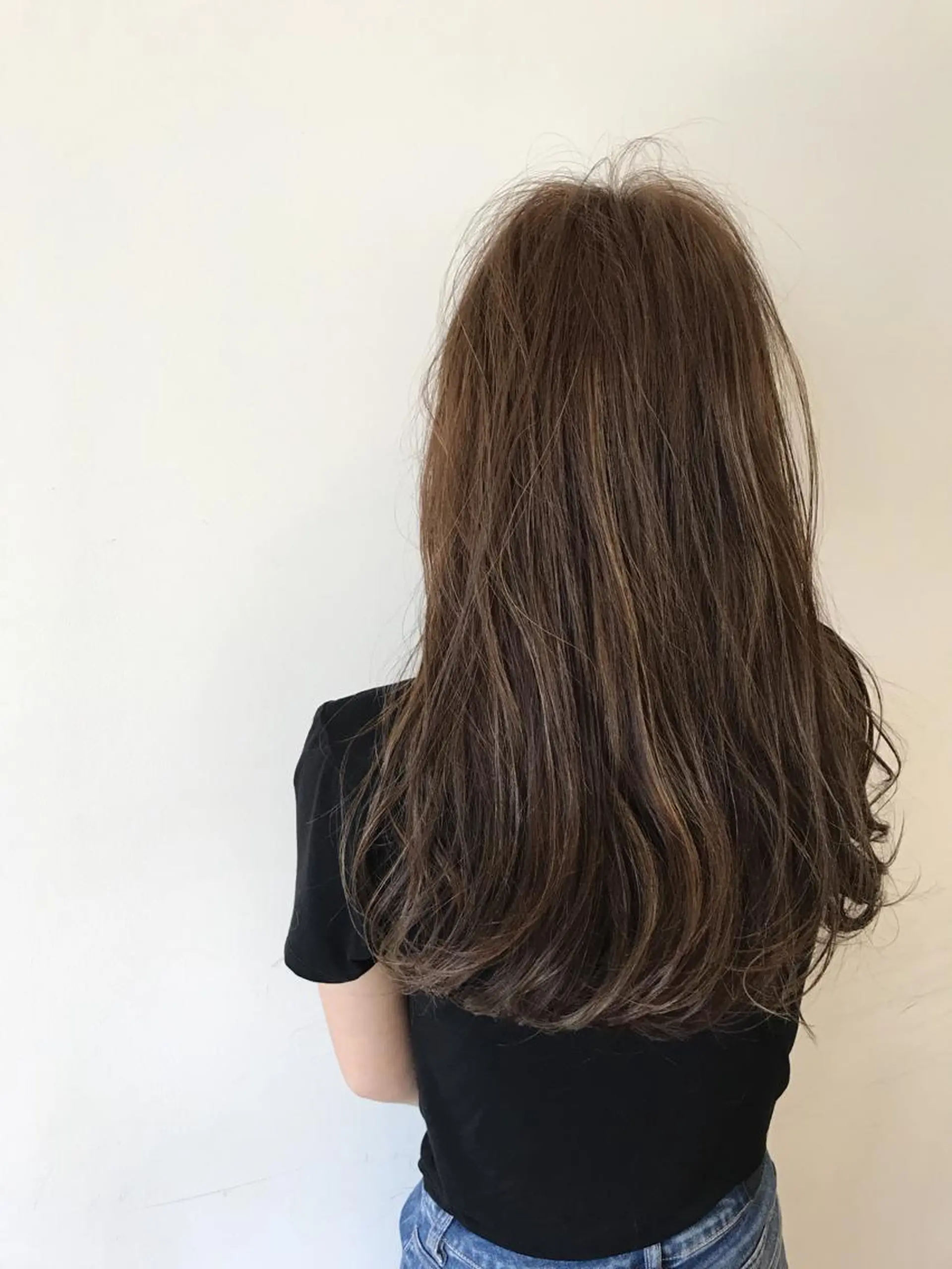 ミディアム ハイライト 佐藤 旭のヘアスタイル