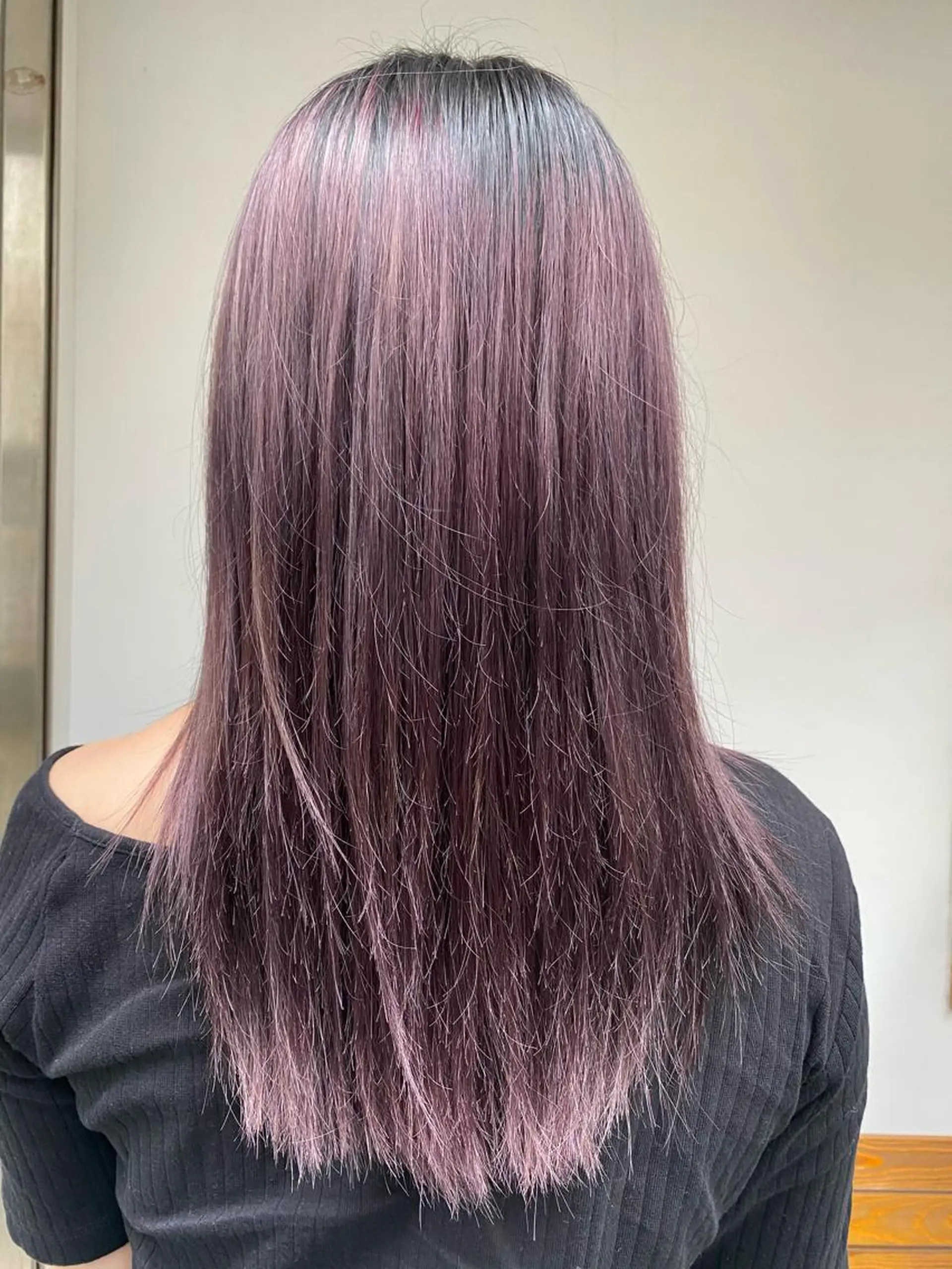 ロング カラー ラベンダーカラー ヘアカラー 艶カラー、パーマ 祥一朗　WAWAのヘアスタイル