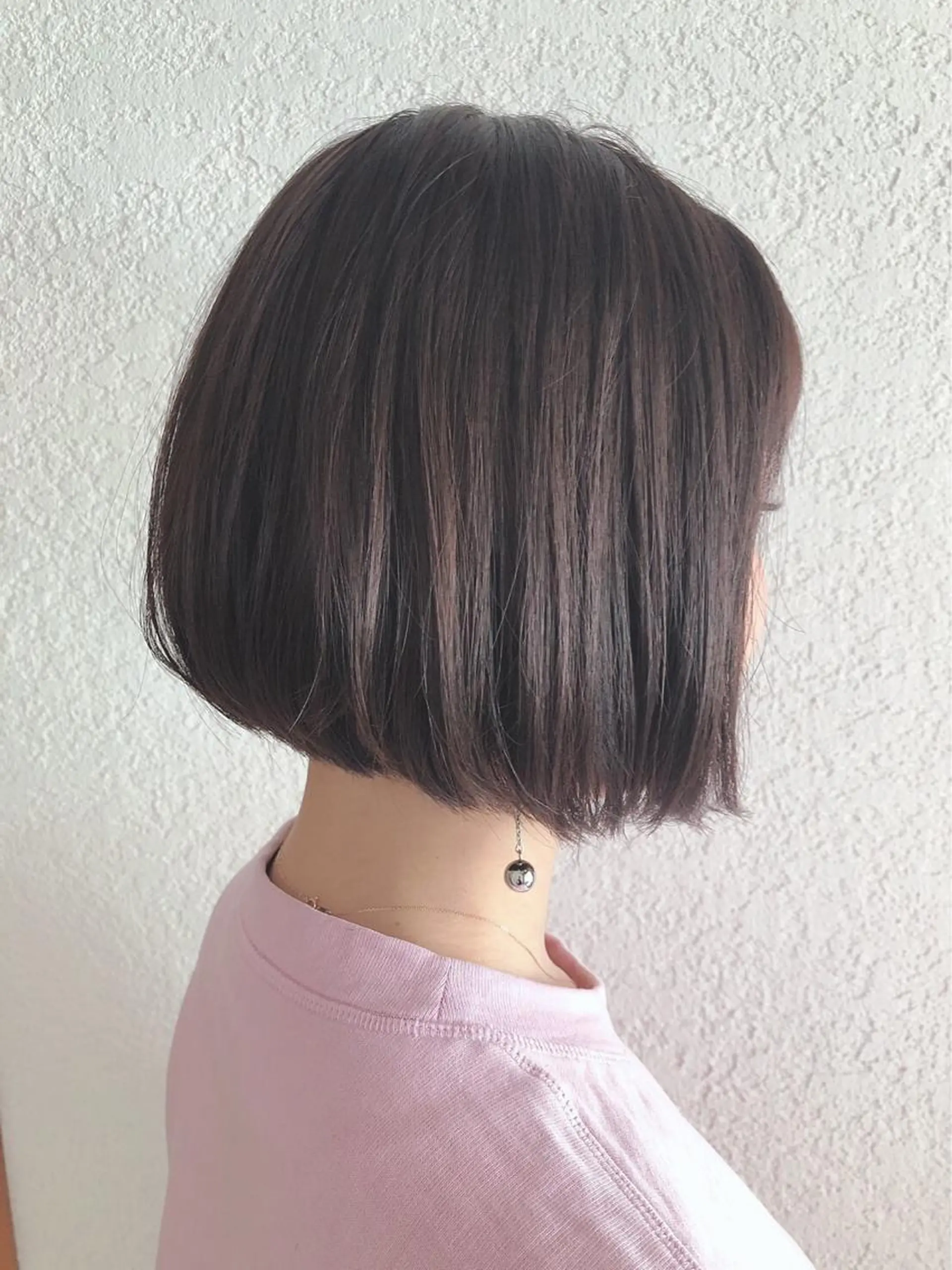 ショート カラー 前下がりボブ グレージュ ボブ AIR HEALのヘアスタイル