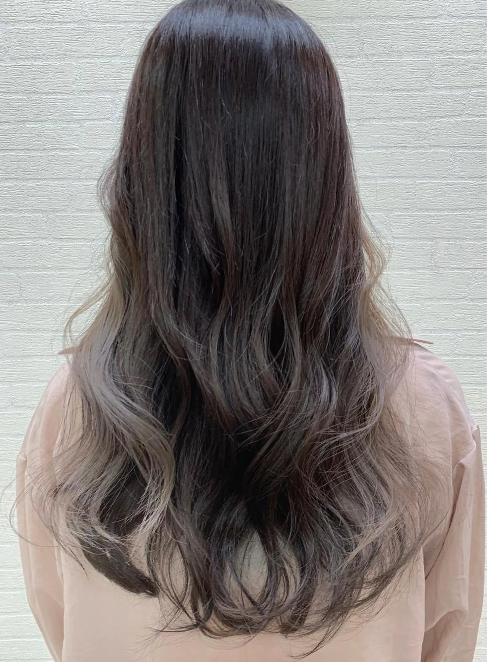 ロング カラー 立川 奈那子のヘアスタイル