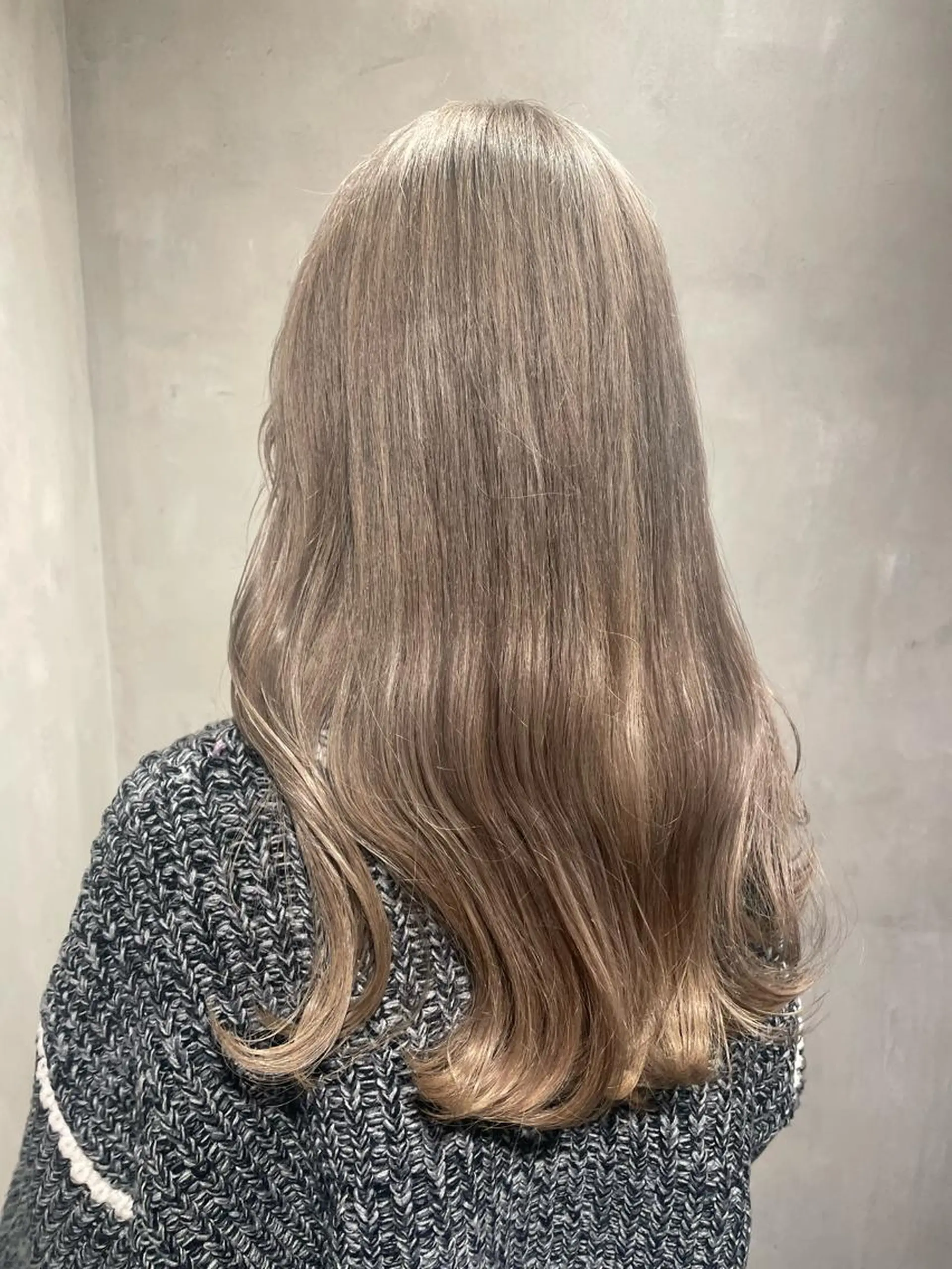 ロング カラー カット ヘアカラー トリートメント hisano / ハイトーン･透明感のヘアスタイル