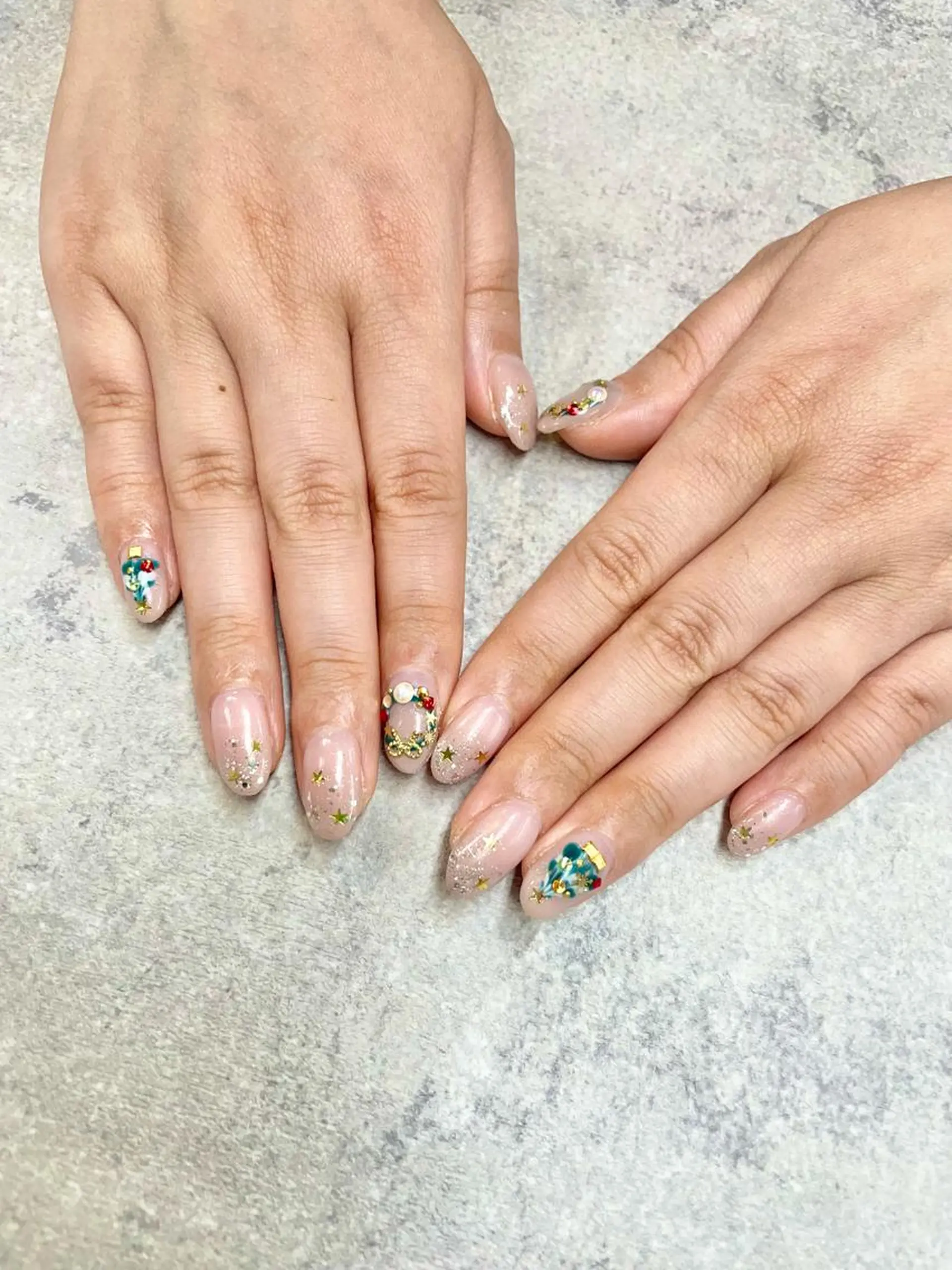 ネイル 冬ネイル クリスマス ハンドネイル ハンドケア FASTNAIL PLUS 新宿店のネイルデザイン