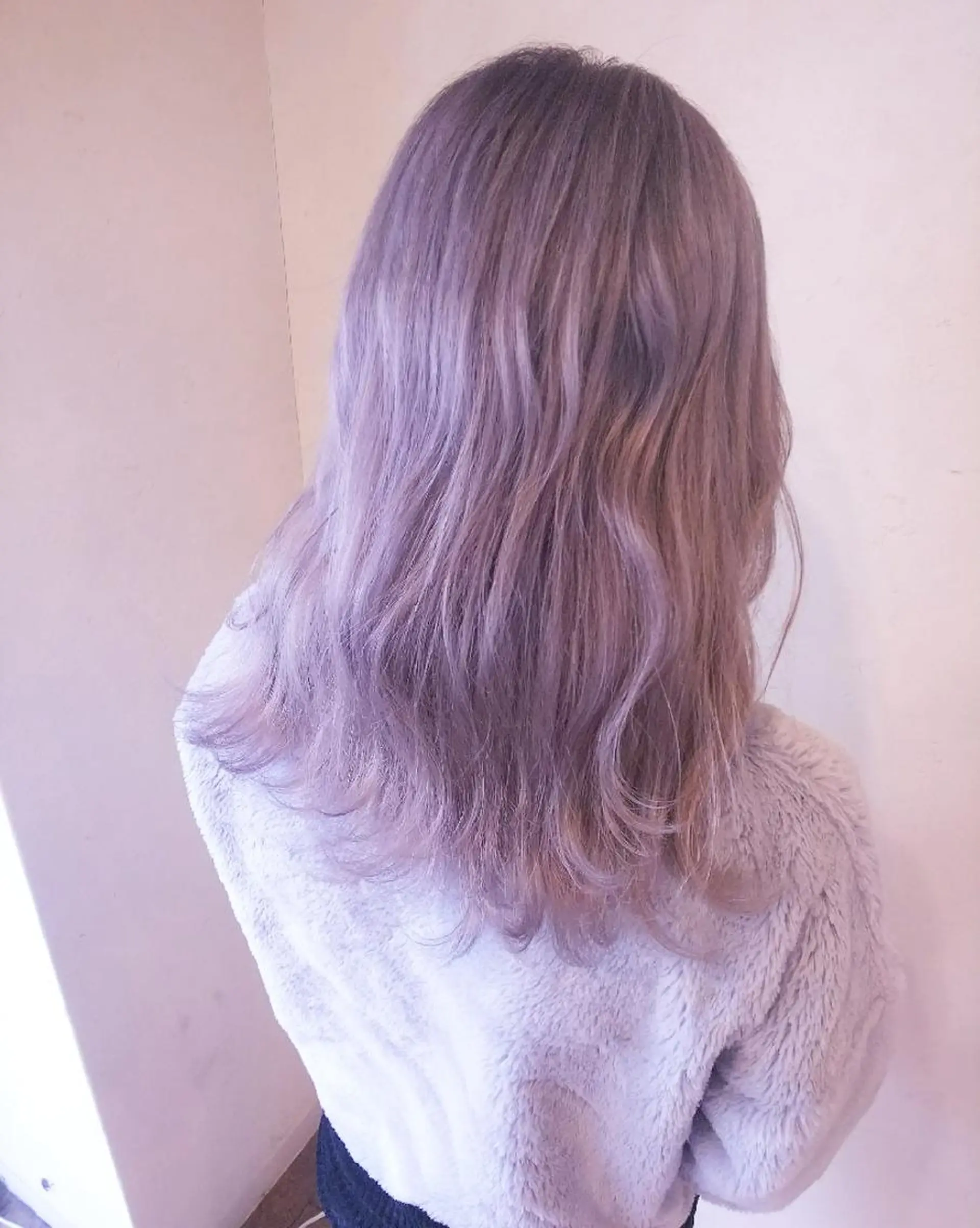 セミロング カラー ラベンダーカラー RU RIのヘアスタイル