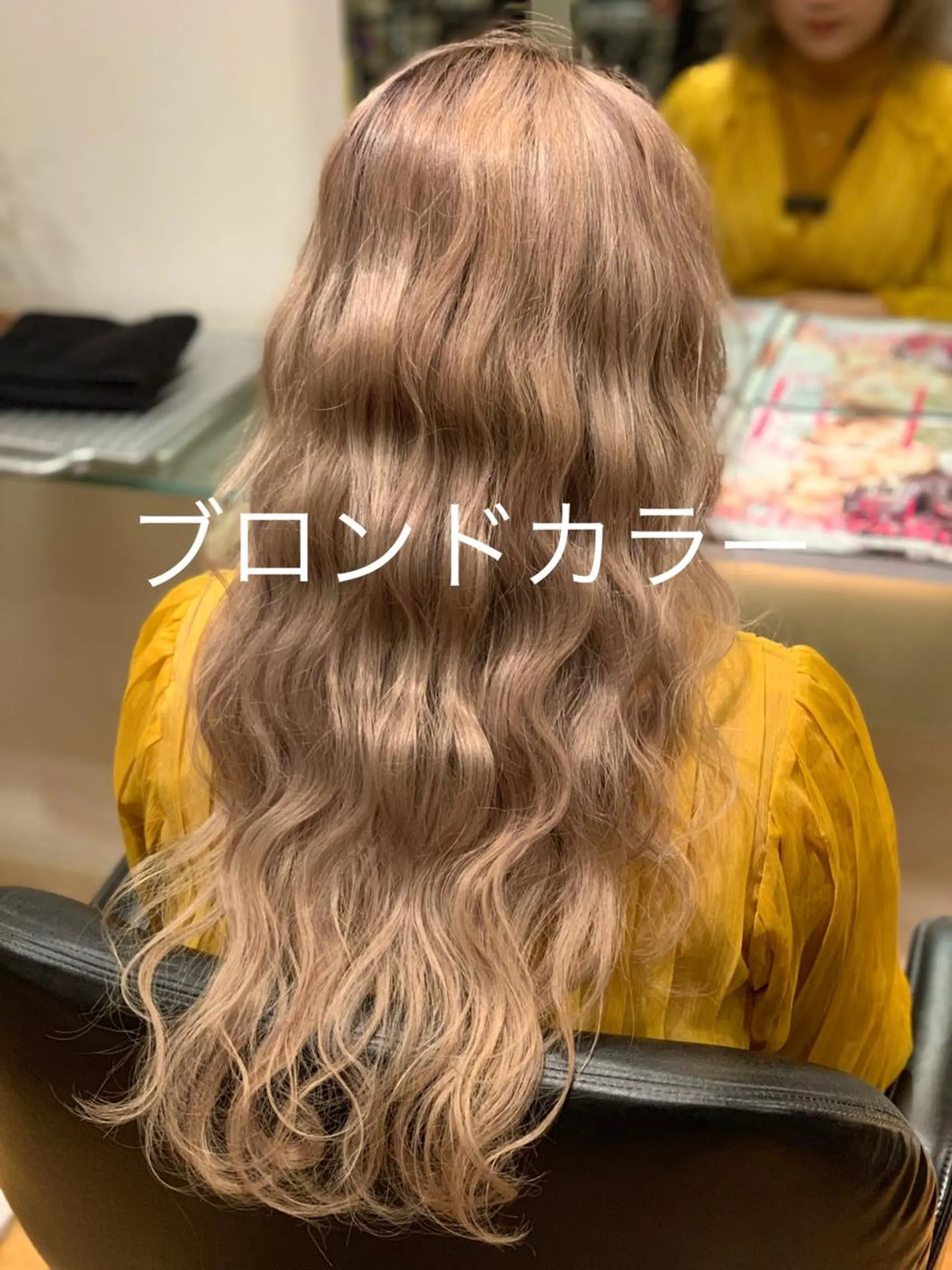 ロング カラー ヘアアレンジ ブリーチ ブロンド 外国人風カラー ヘアカラー REWARDS千歳船橋所属・秋葉 一郎のヘアスタイル