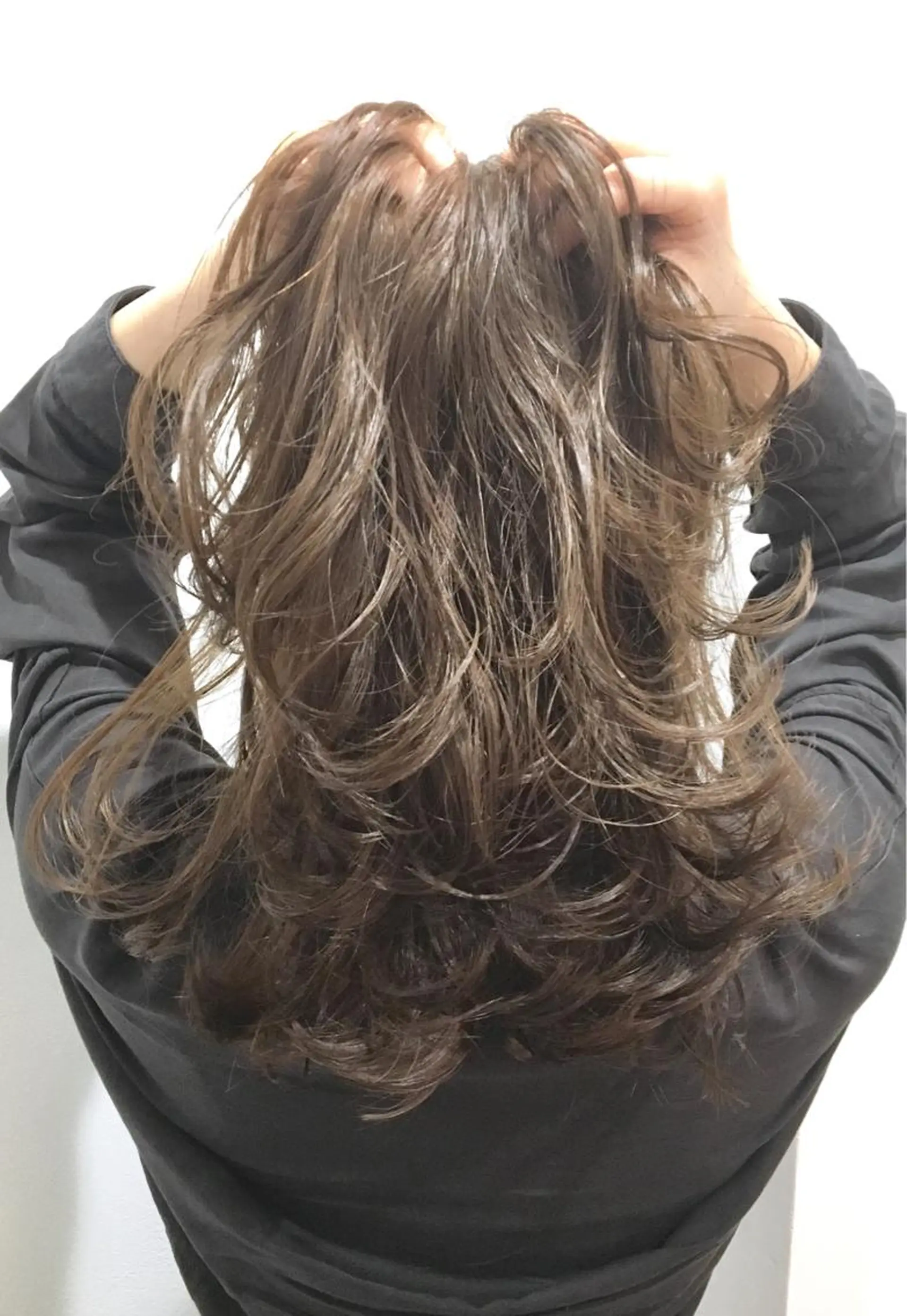 セミロング カラー パーマ ヘアアレンジ メンズ メンズブリーチ ベージュカラー ブリーチ ヌーディベージュ 境 健助のヘアスタイル