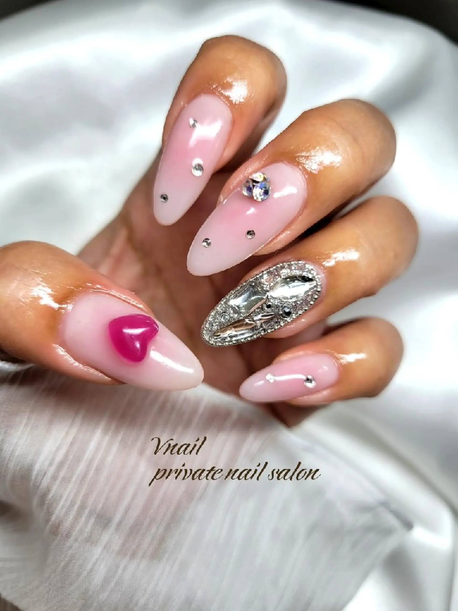 ネイル ハート V. nailのネイルデザイン