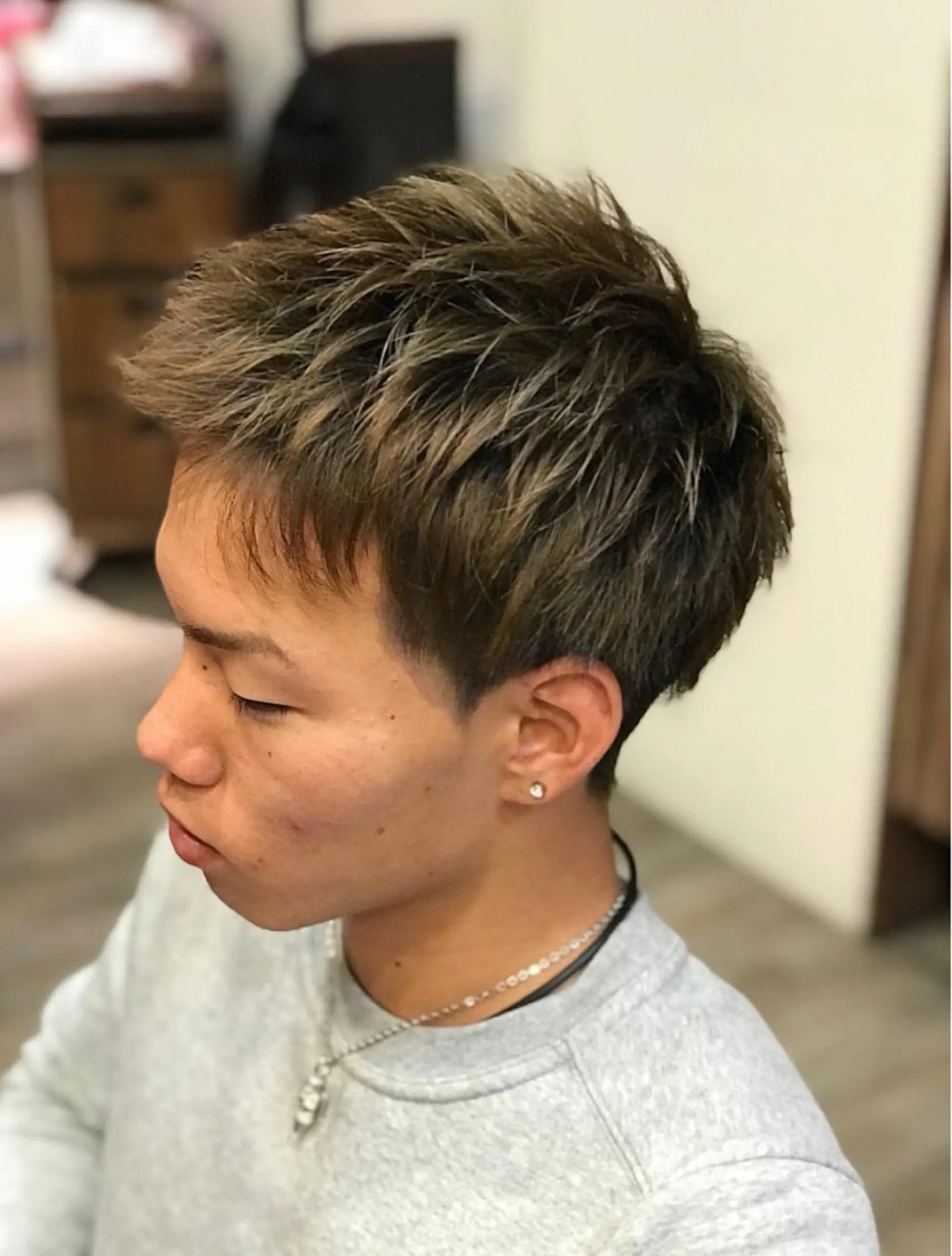 ショート カラー メンズ メンズブリーチ アディクシーカラー ブリーチ ダブルカラー ヘアカラー トリートメント 松村 未央のヘアスタイル