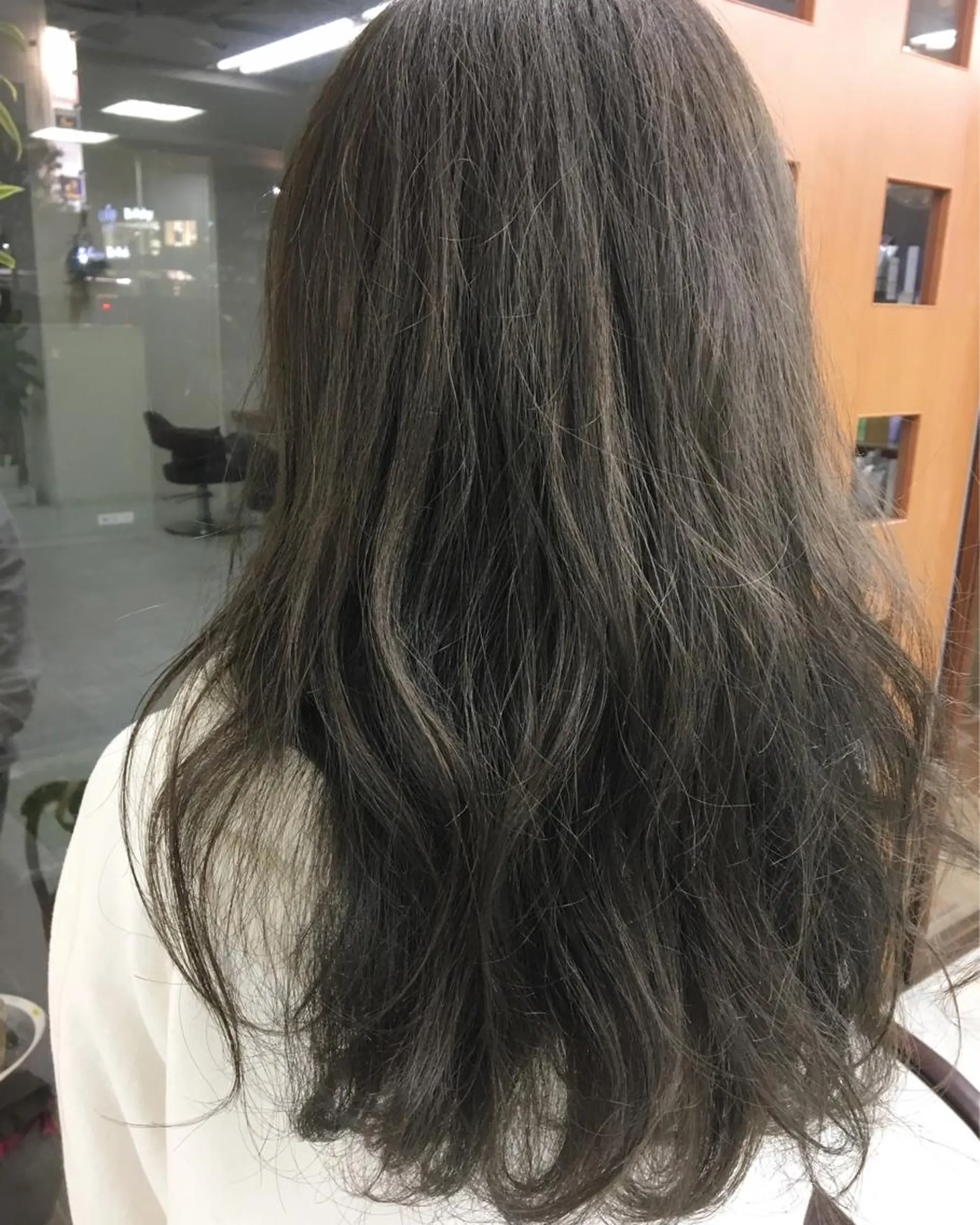 ロング カラー タナカ タクヤのヘアスタイル