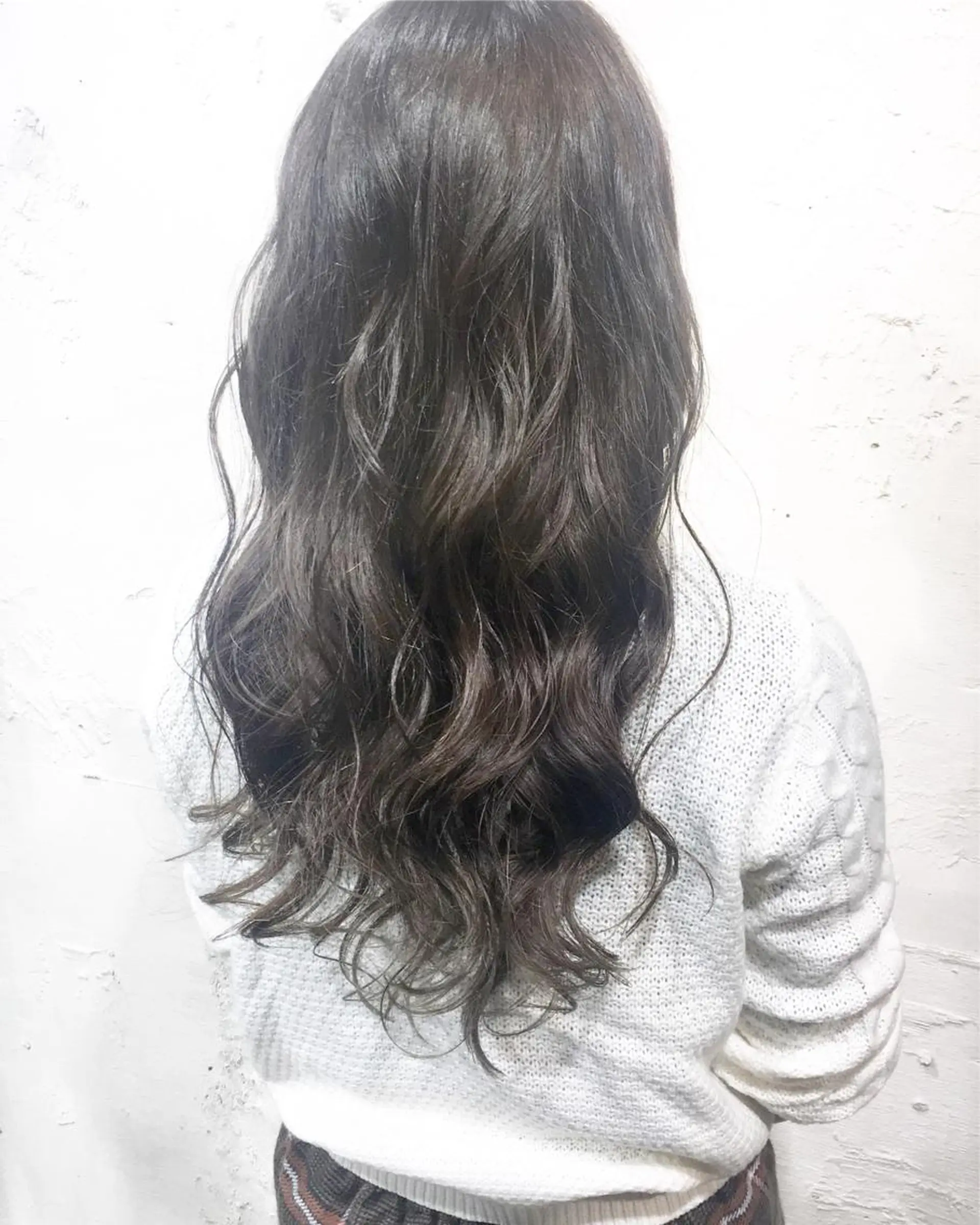 セミロング カラー パーマ ヘアアレンジ グレージュ ✨艶髪✨透明感✨ 山内大樹のヘアスタイル