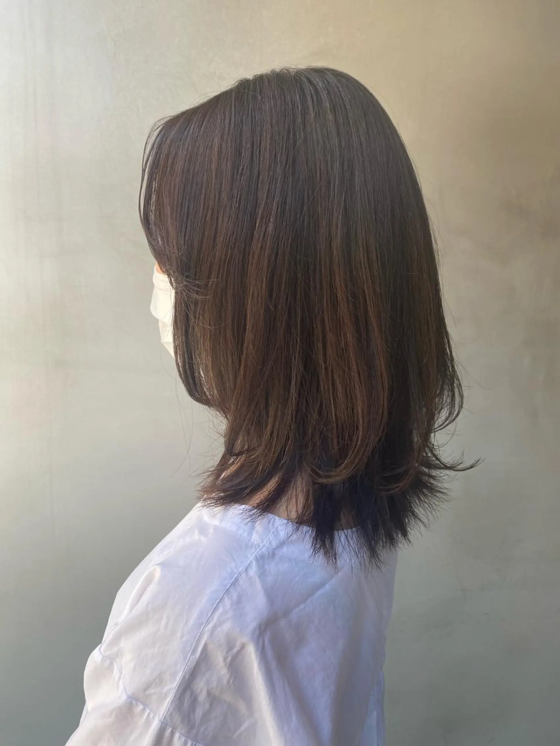 ミディアム カラー shiori ﾍﾞｰｼﾞｭｶﾗｰのヘアスタイル
