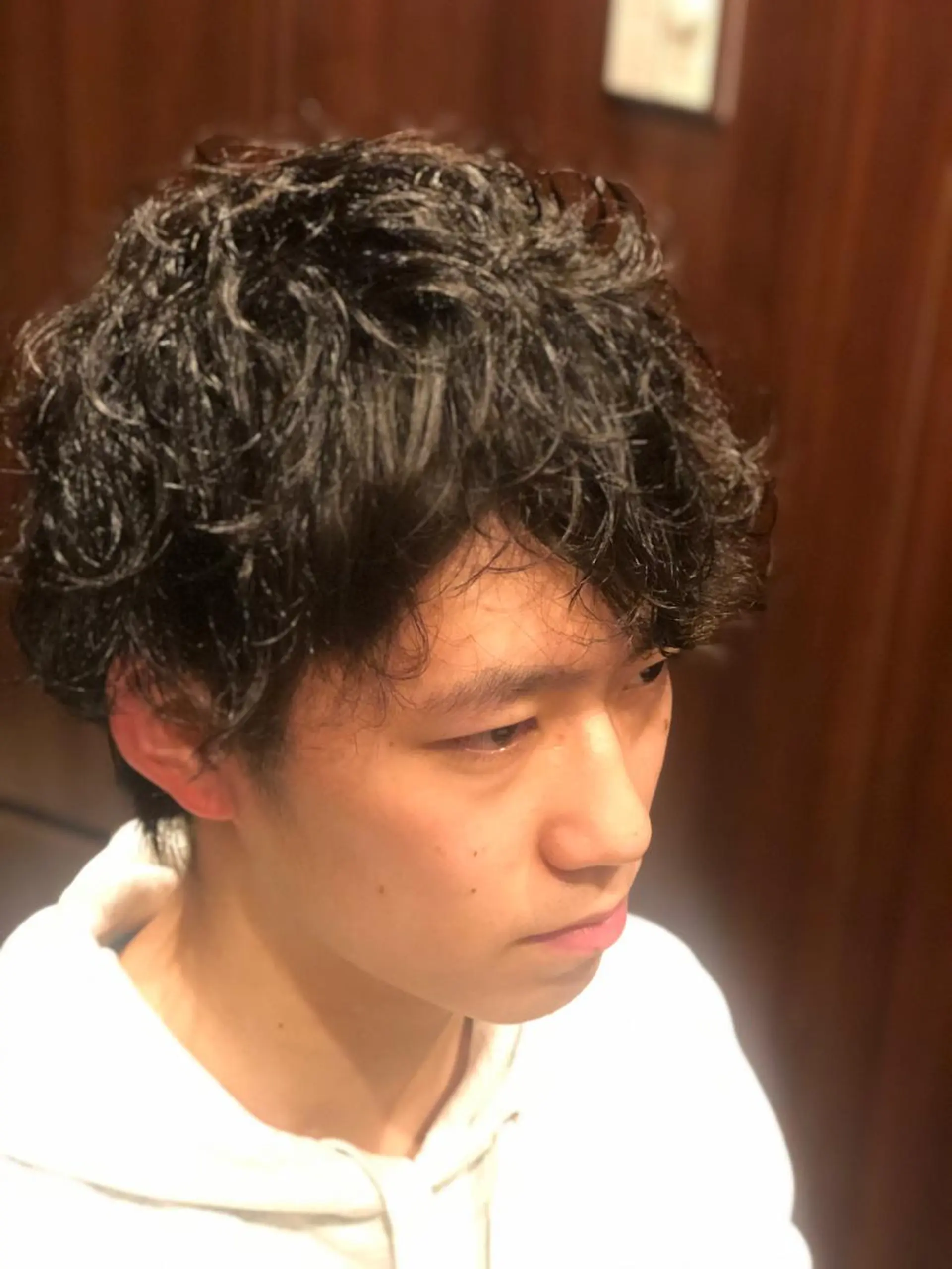 ショート カラー パーマ ヒロ銀座 上口雄大のヘアスタイル