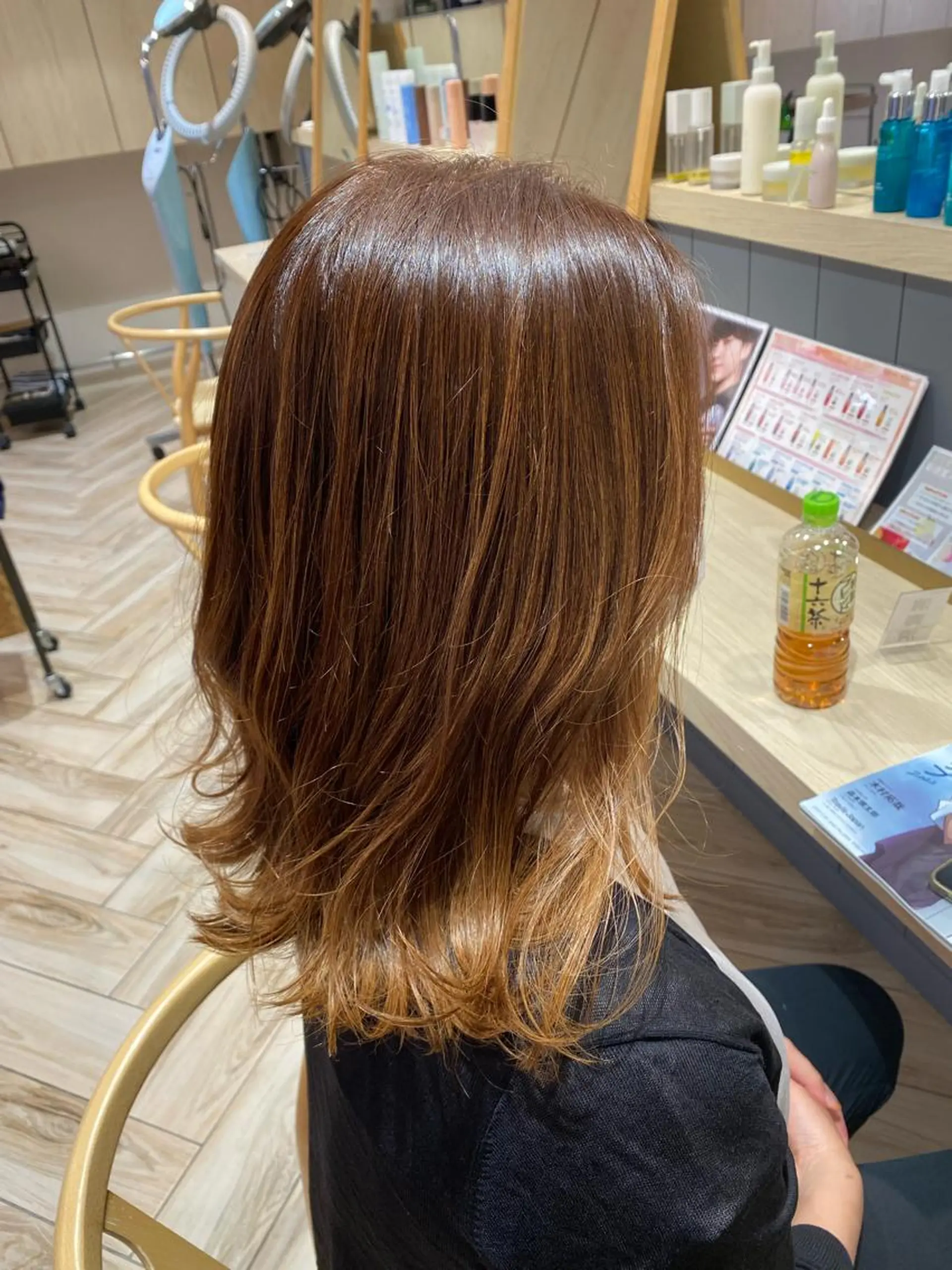 セミロング BiBi 藤野あゆみのヘアスタイル