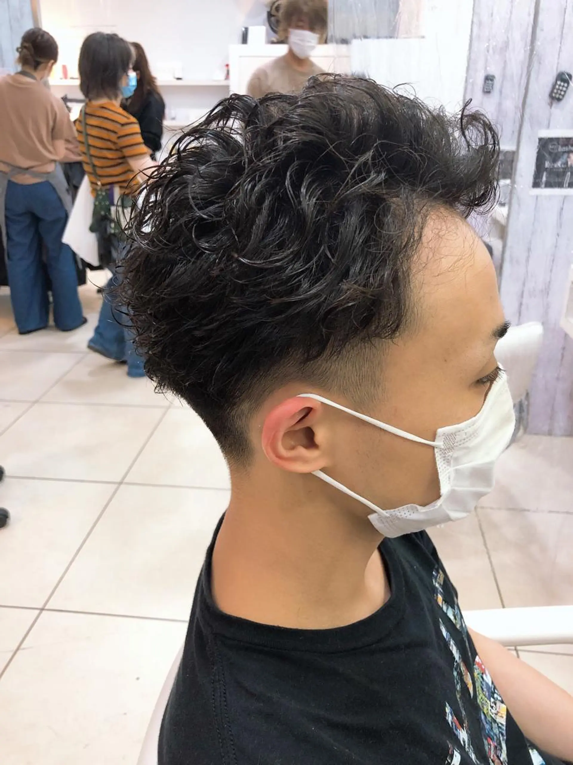 ショート パーマ メンズ 髪質改善× 白髪ぼかし溝江のヘアスタイル