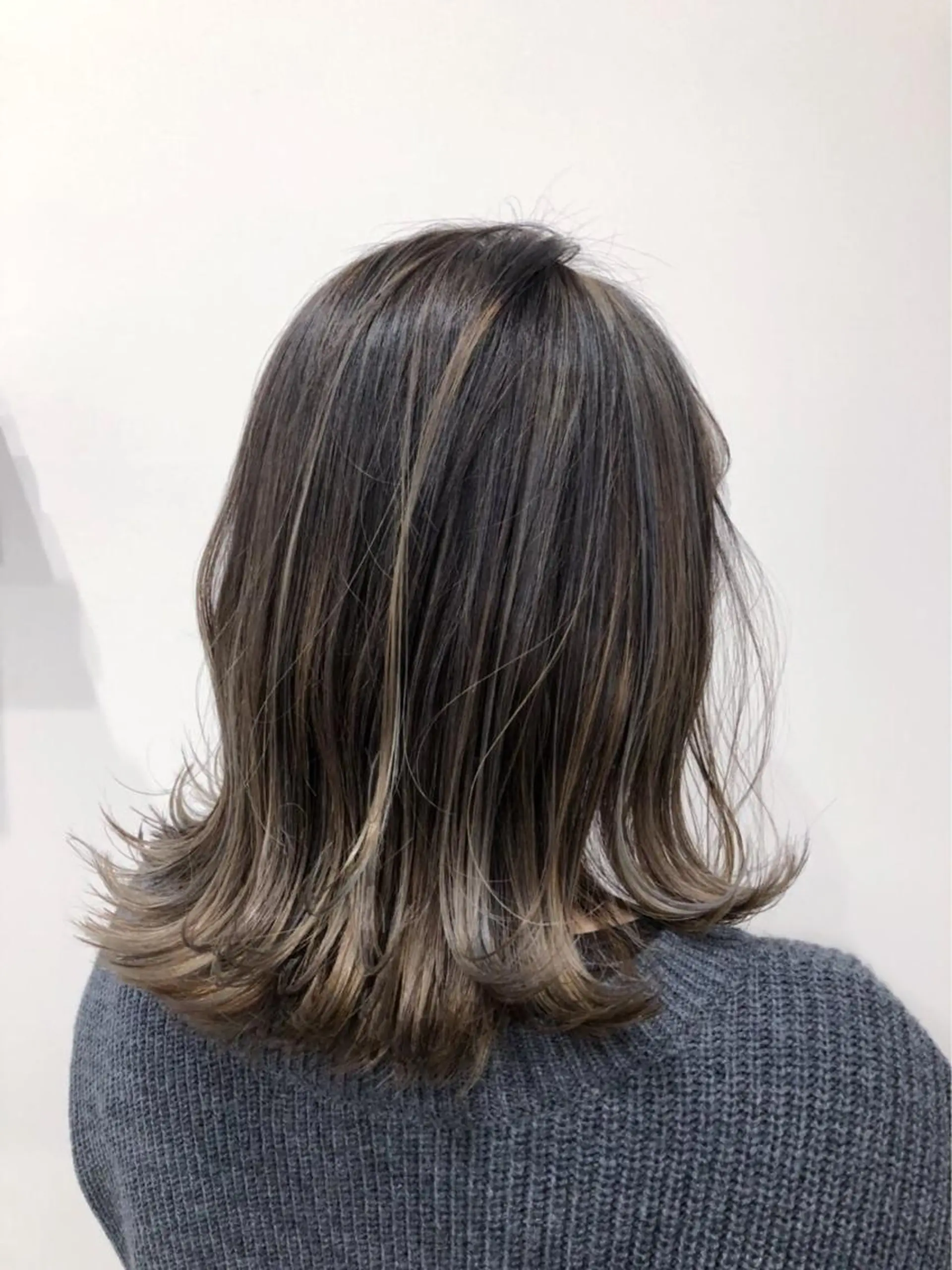 ミディアム カラー tipi 香椎・千早のヘアスタイル