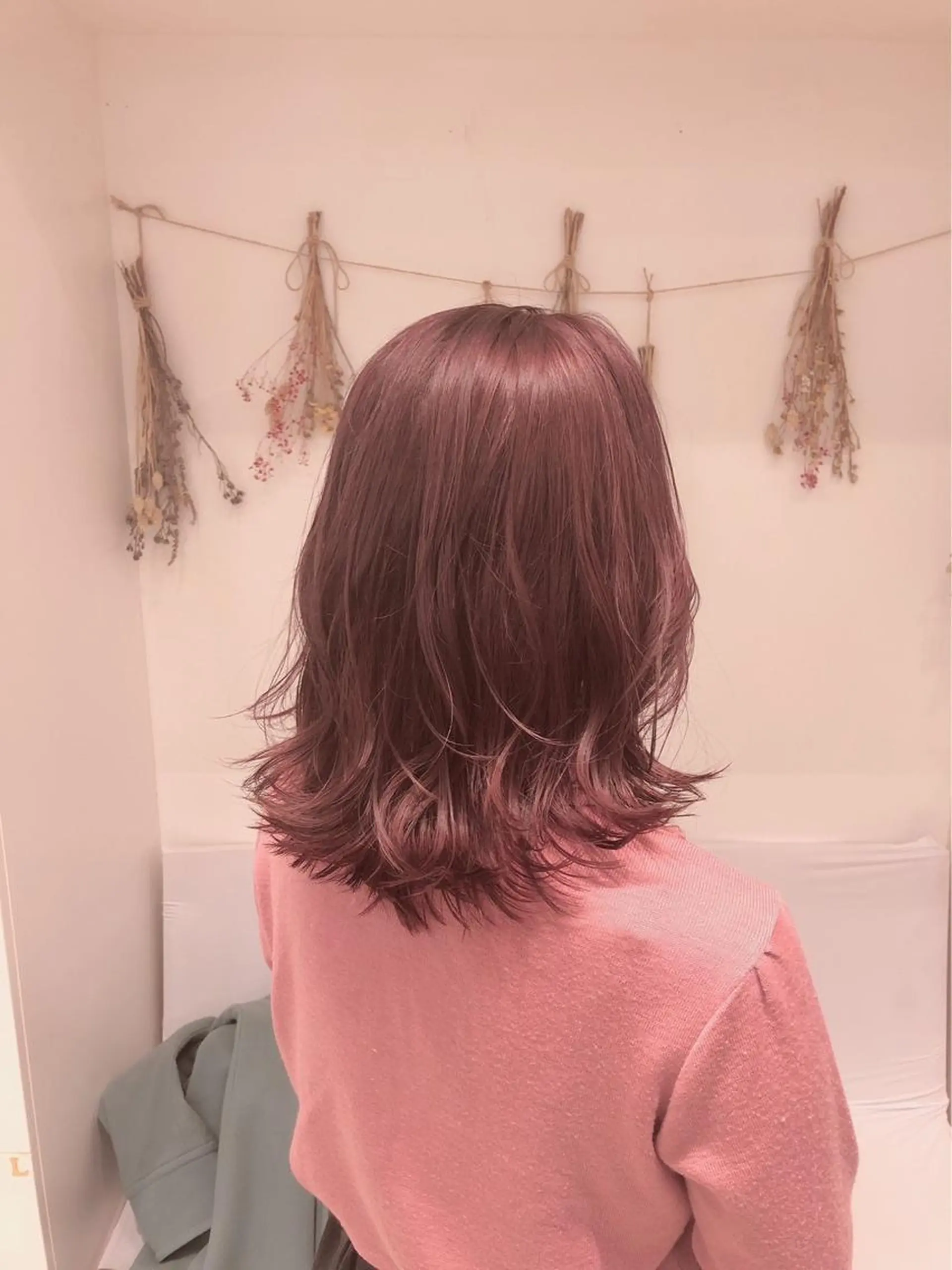 ミディアム カラー ヘアアレンジ 小白井 由美のヘアスタイル