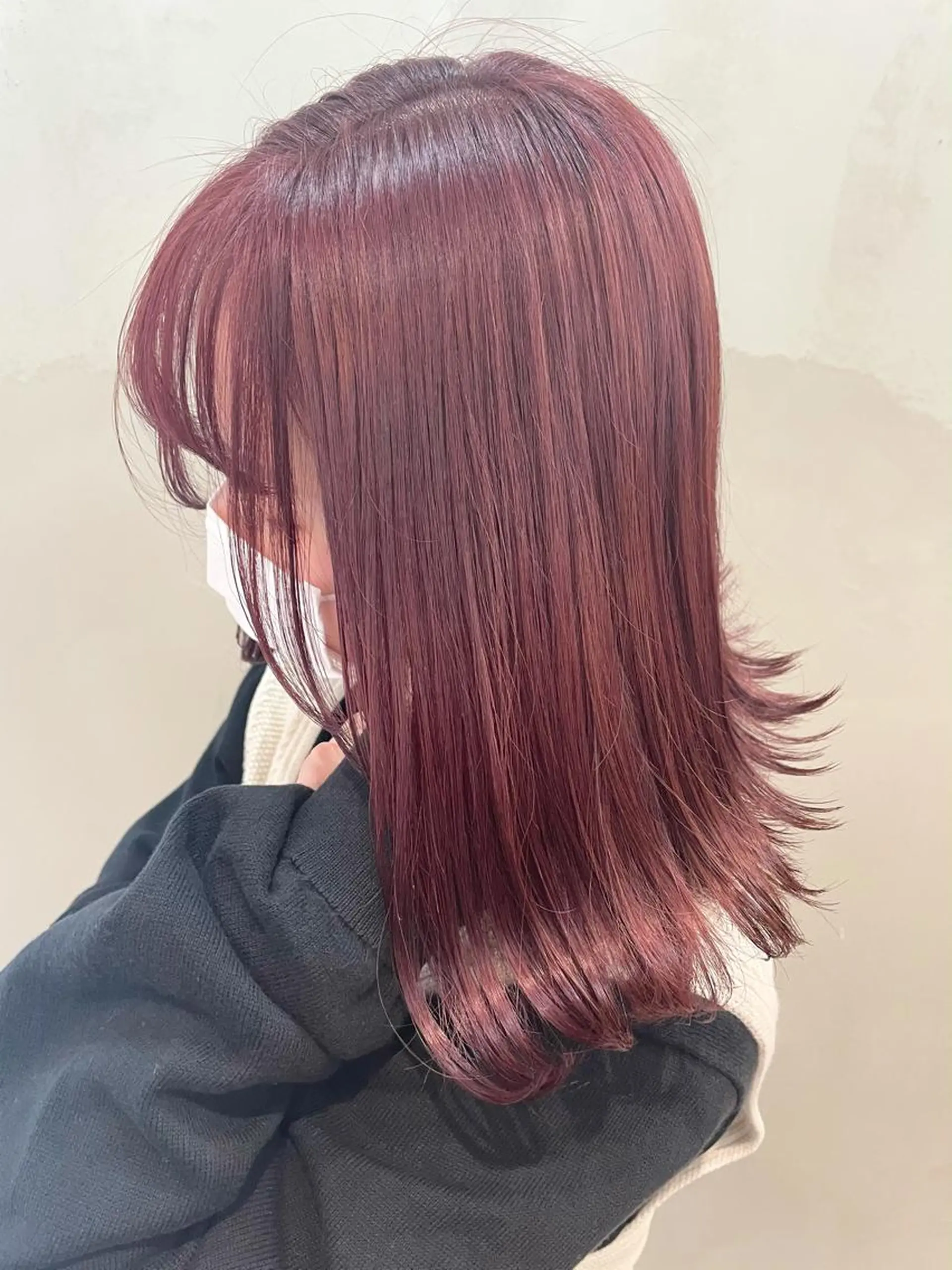 ミディアム カラー 堤 麻衣子のヘアスタイル