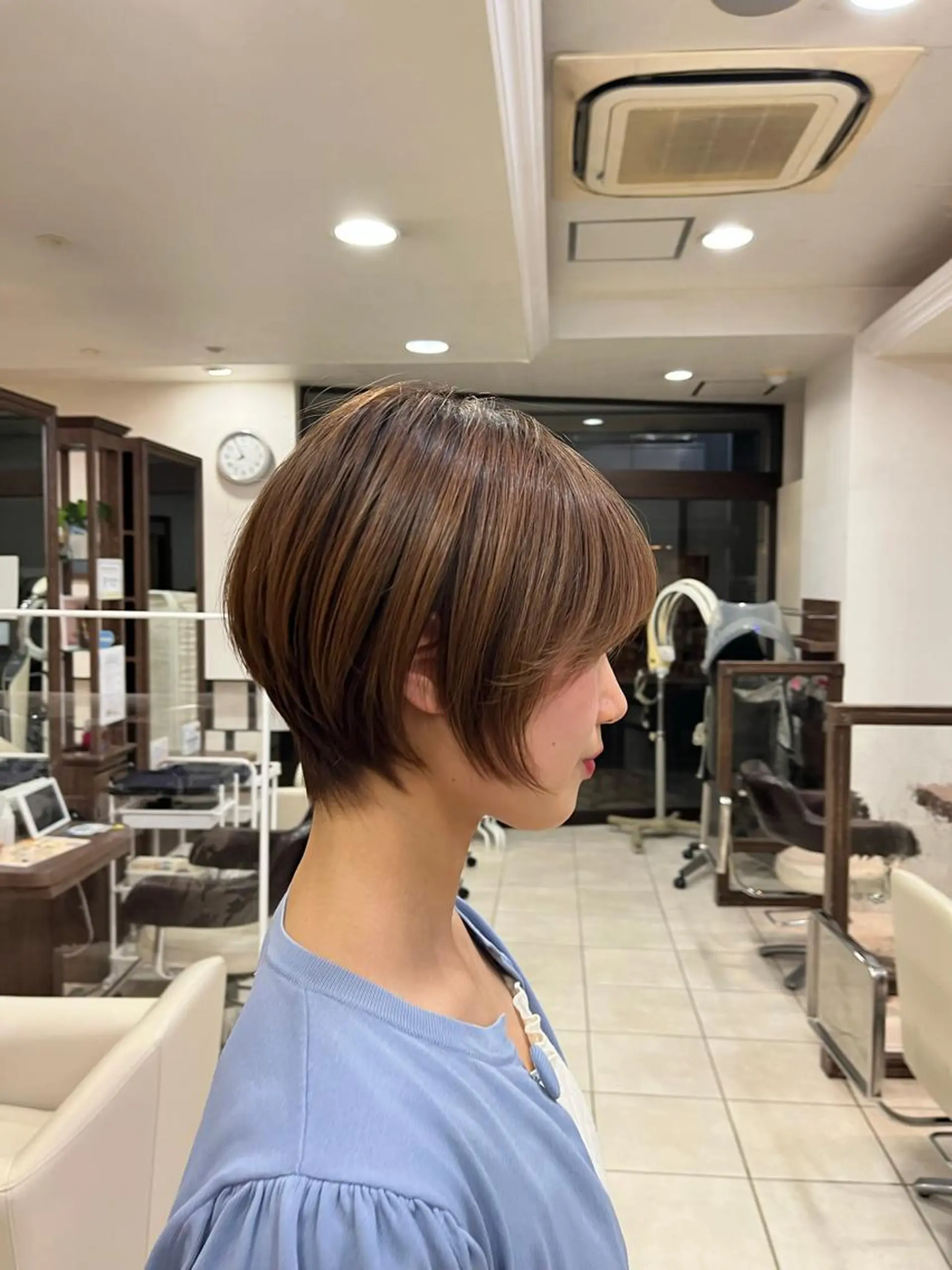 ショート カラー 透明感カラー ミセス ショートヘア 小顔カット カット ヘアカラー トリートメント ✨髪質改善・縮毛矯正 専門美容室マーベルのヘアスタイル