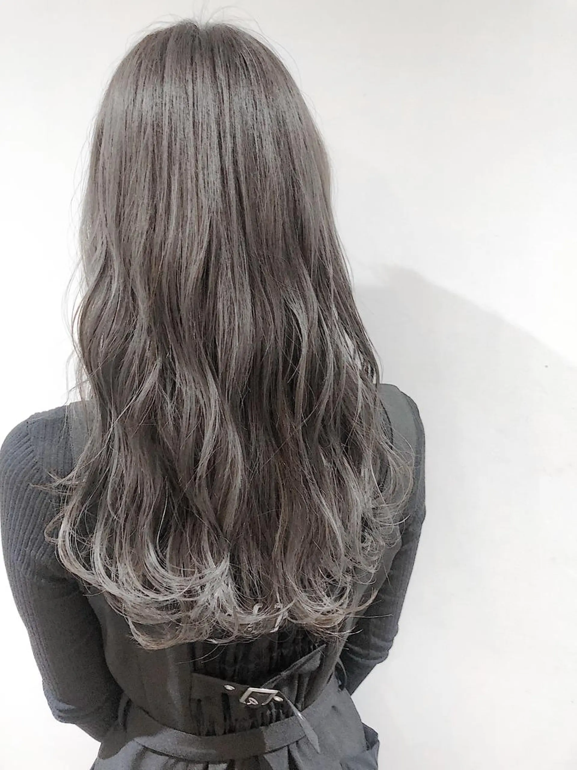 ロング カラー パーマ ヘアアレンジ ワンレンボブ シールエクステ ベージュカラー 透明感カラー ダブルカラー ブリーチカラー🔥 パーマ【佐々木凌平】のヘアスタイル