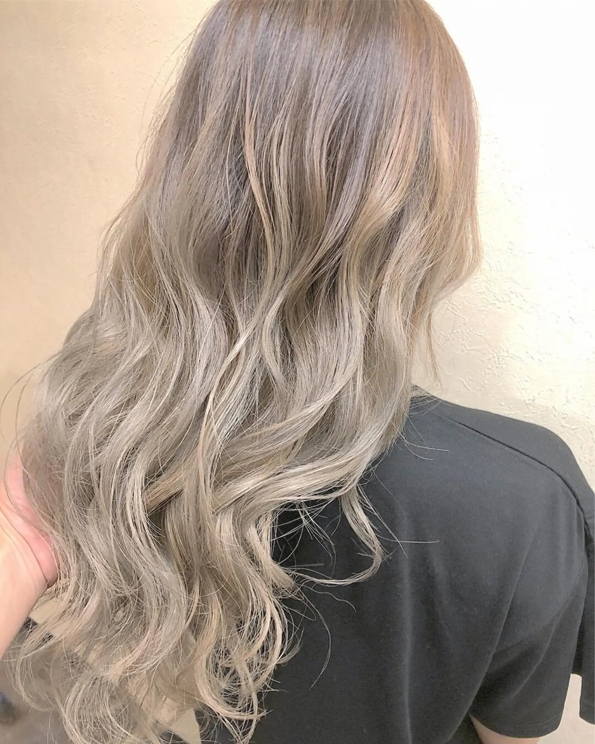 ロング ヤマグチ ヒカルのヘアスタイル