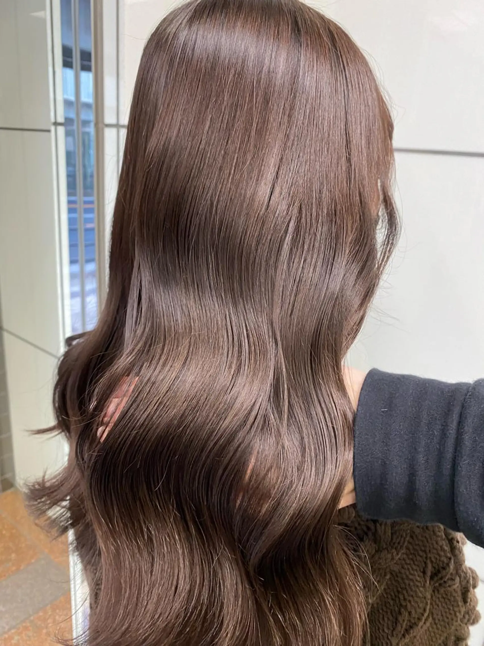 セミロング カット ヘアカラー トリートメント 岩崎 昭憲のヘアスタイル