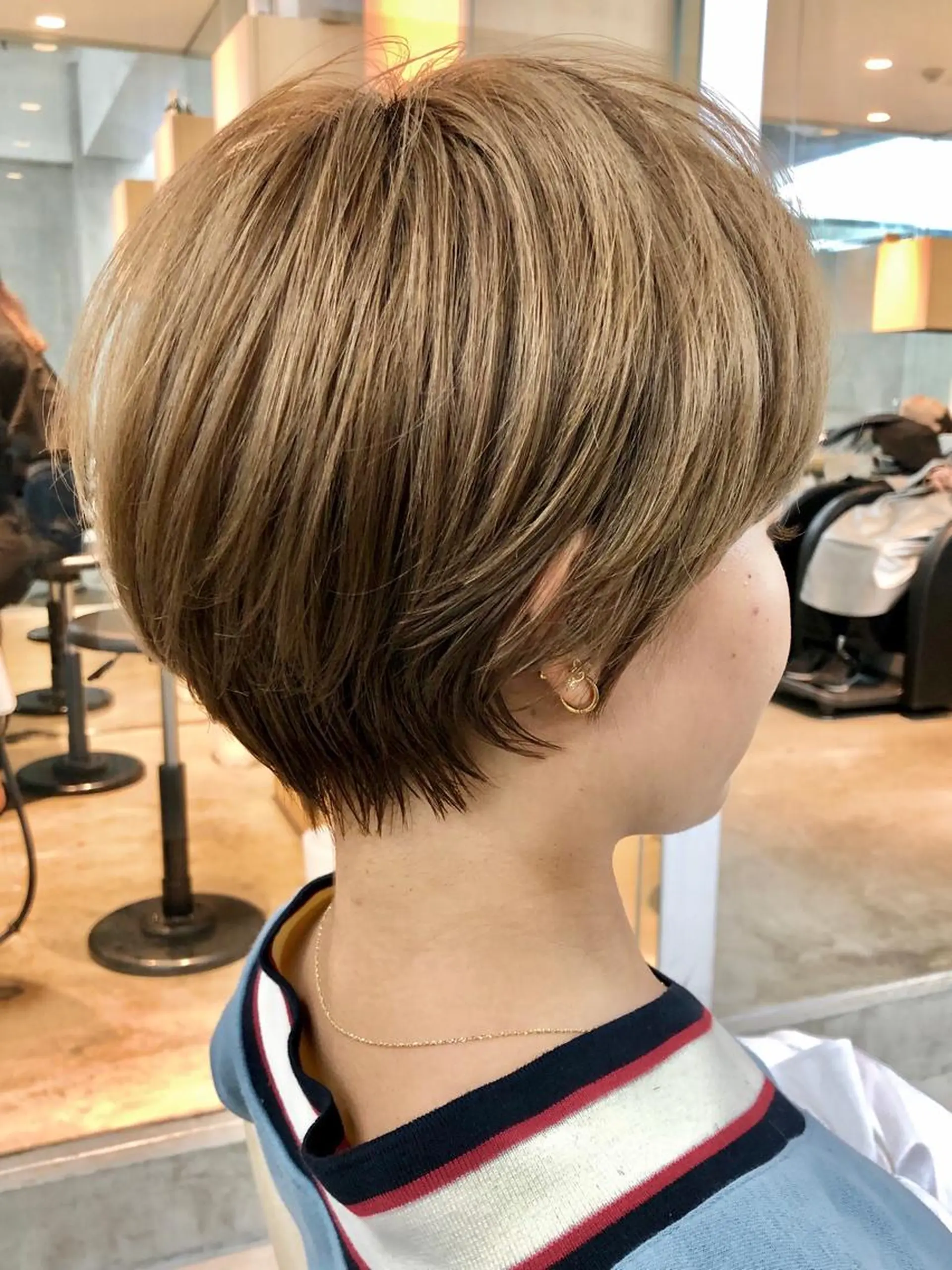 ショート カラー ベージュカラー ショートヘア ショート・ボブ 徳竹淳一のヘアスタイル