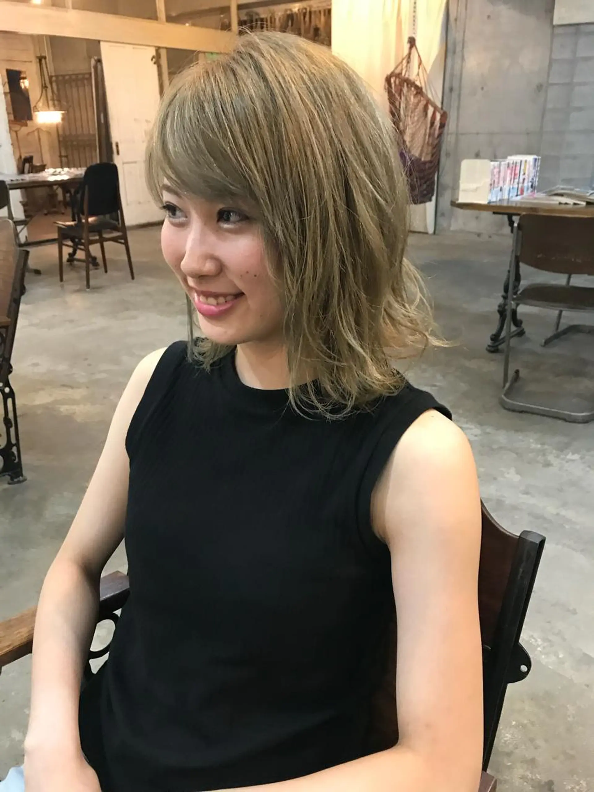 ミディアム カラー WEG所属・韓国レイヤー/艶髪 WATSUKIのヘアスタイル