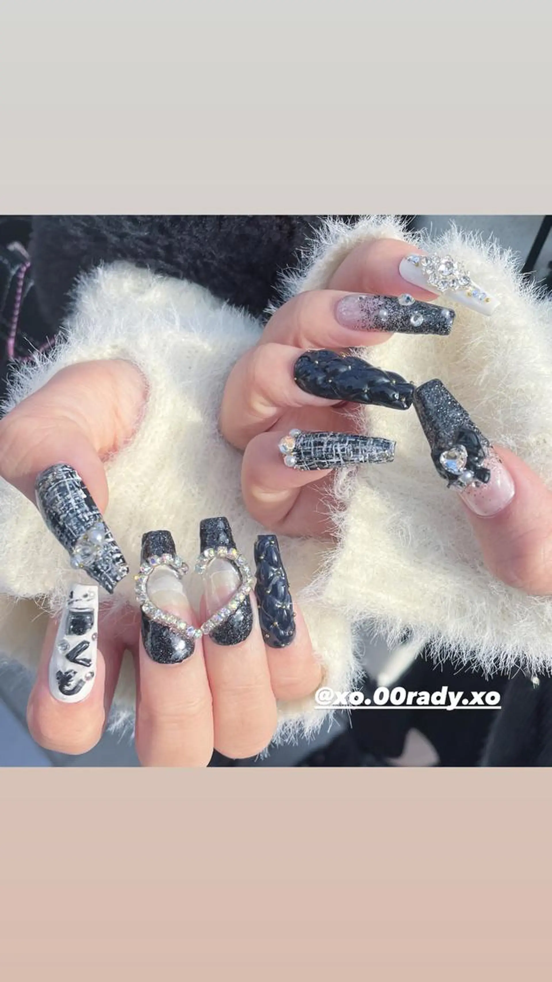 ロング ネイル 持ち込み ハンドネイル ⛓Miyu ⛓のネイルデザイン