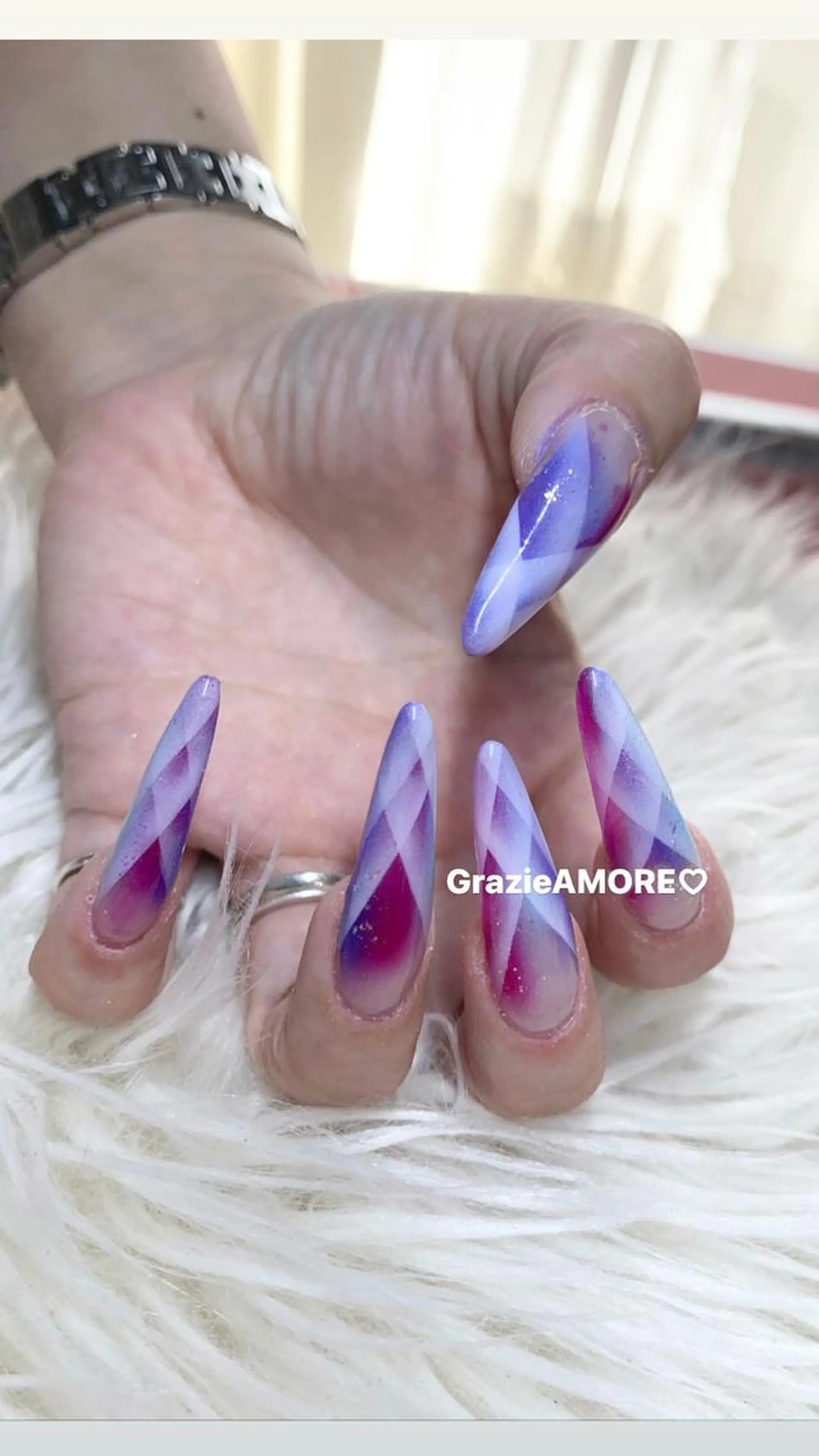 ネイル ロングネイル スカルプネイル ハンドネイル Grazie AMOREのネイルデザイン